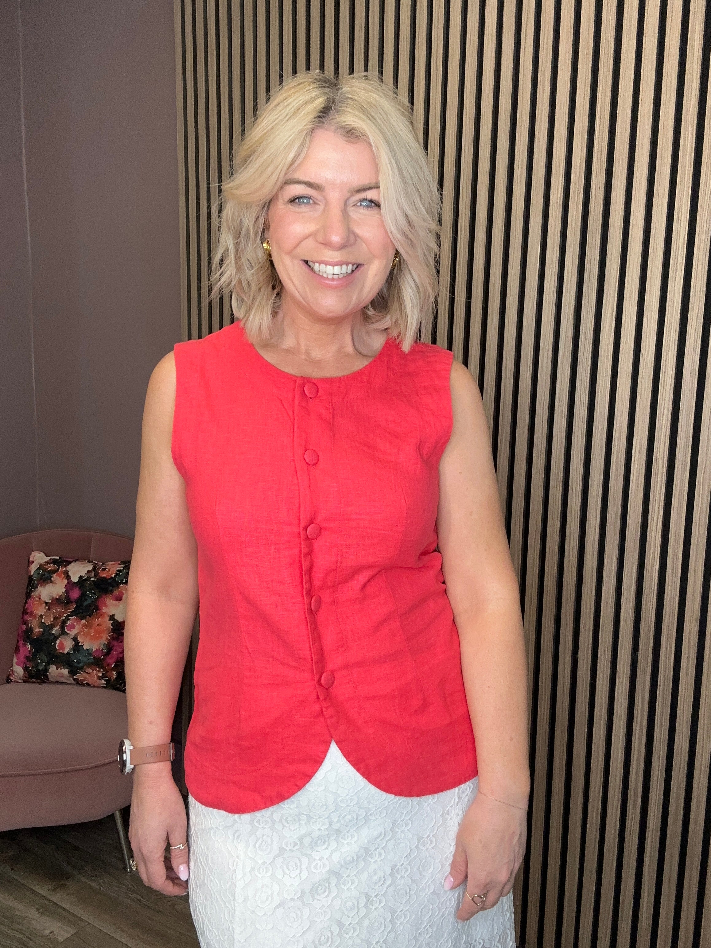 Linno Sleeveless Top (Geranium)