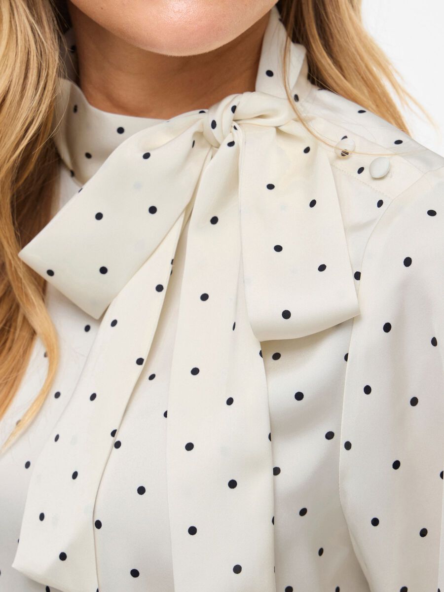 Fadia Bow Top (Cloud Dancer/Black Dots)