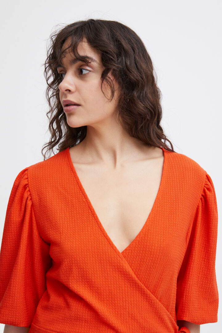 Maire V-Neck Top (Grenadine/Red)