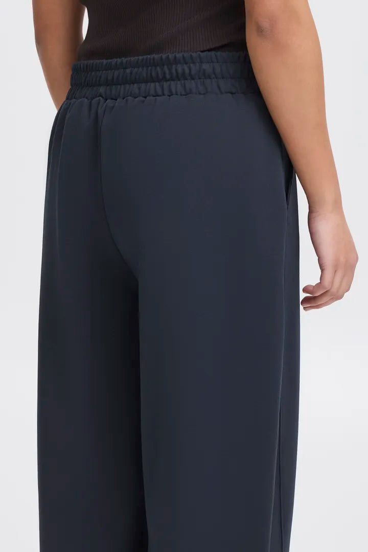Salma Barrel Leg Pants (Total Eclipse)