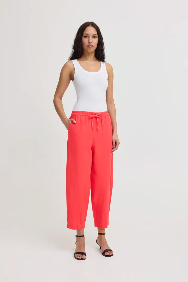 Hanna Crop Barrel Leg Pants (Geranium)