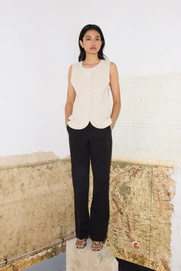 Linno Sleeveless Waistcoat Top (Natural Ecru)