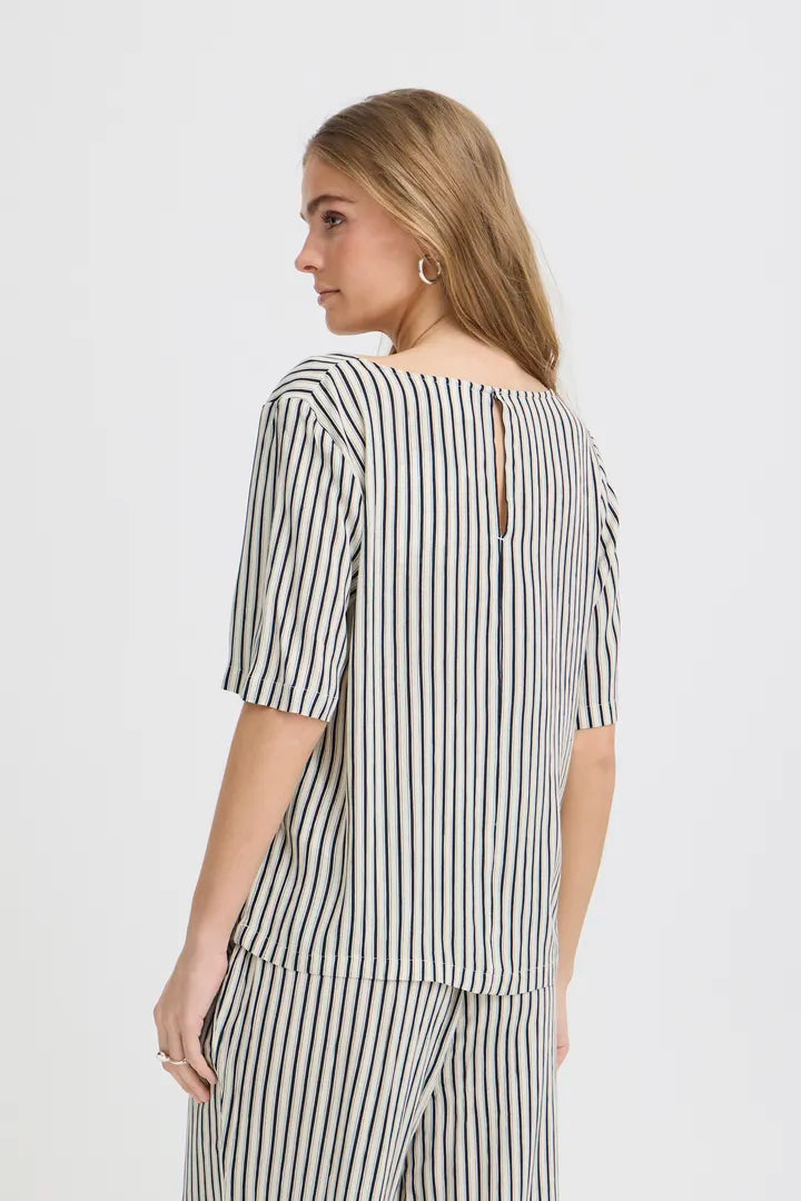 Leonie Top (Total Eclipse)