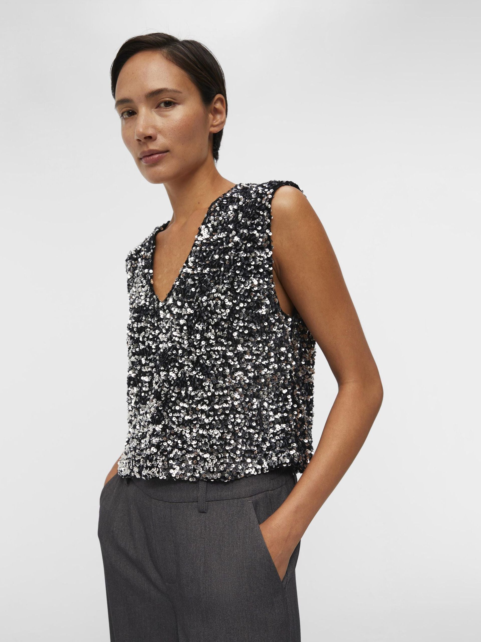 JINNE SEQUIN TOP (MAGNET)