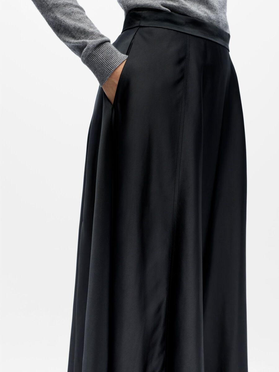 Grace Maxi Skirt (Black)