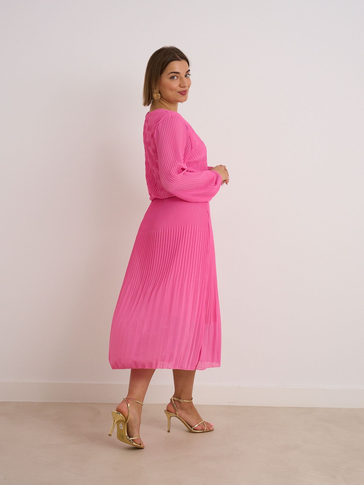 Marcia Plisse Midi Dress (Pink)