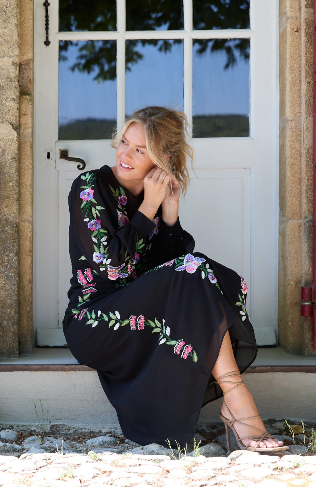 The Beth Midi Dress (Black)