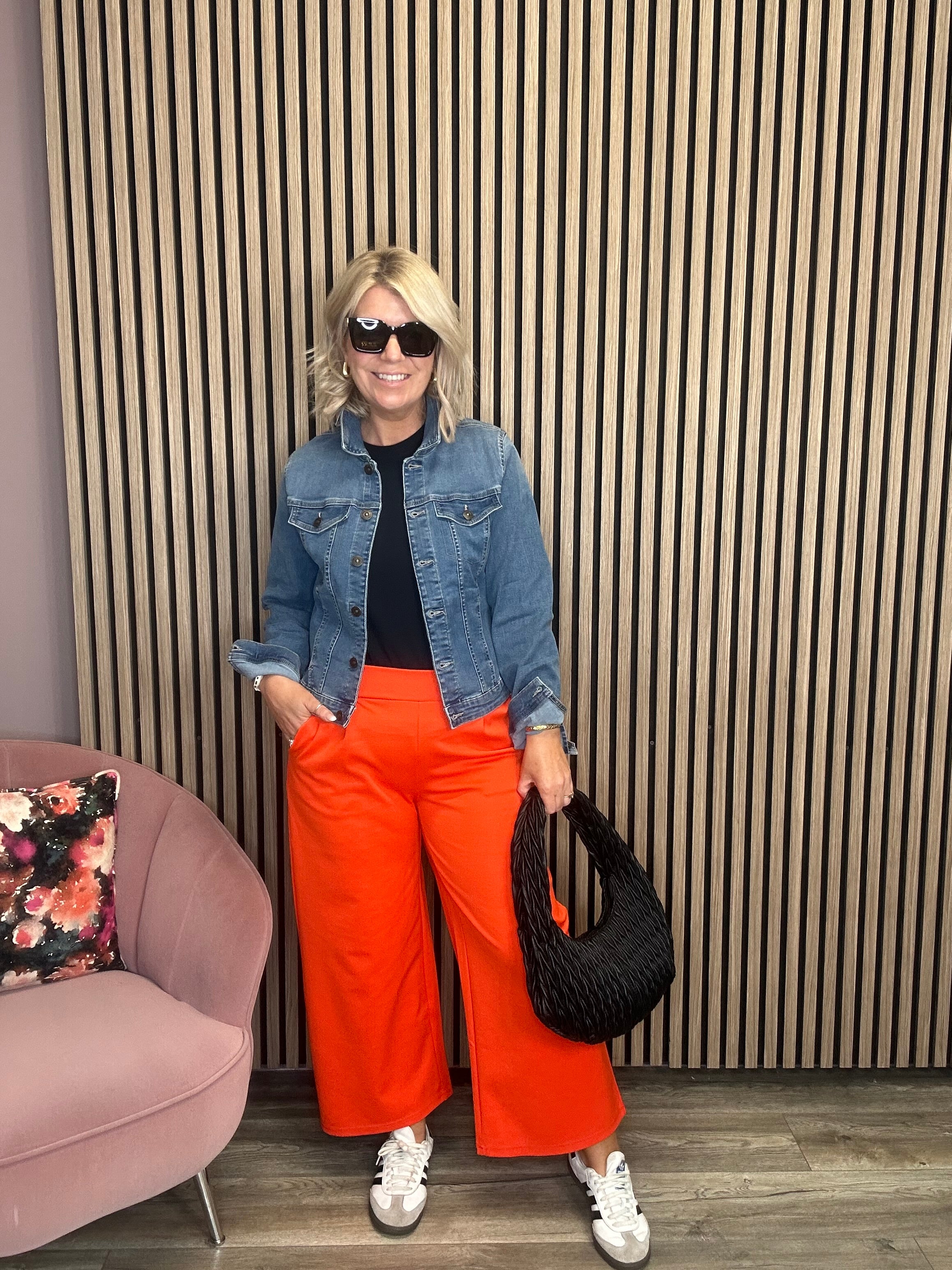 Annie Denim Jacket (Medium Blue)