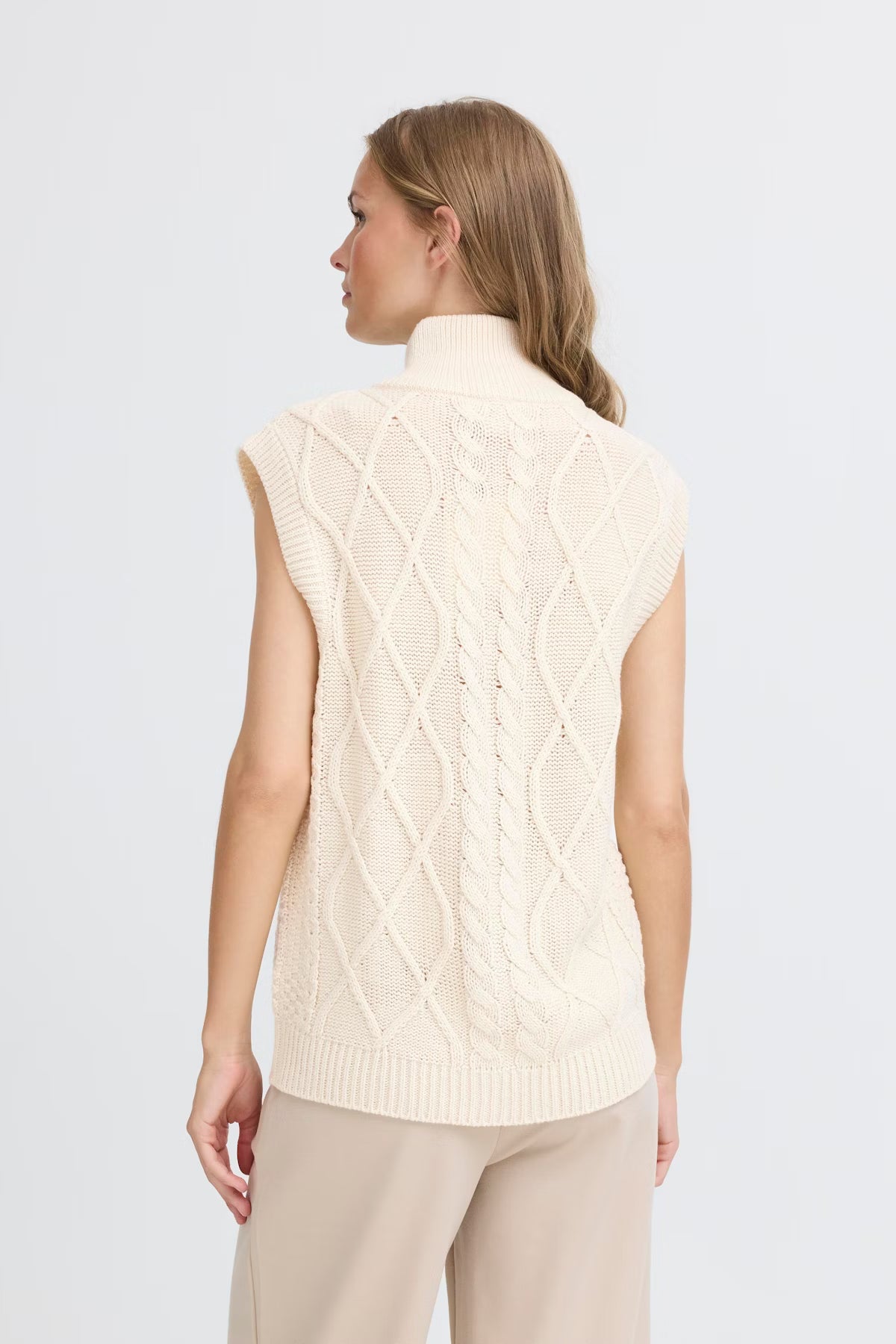 Estan Knit Waistcoat (Sandshell)