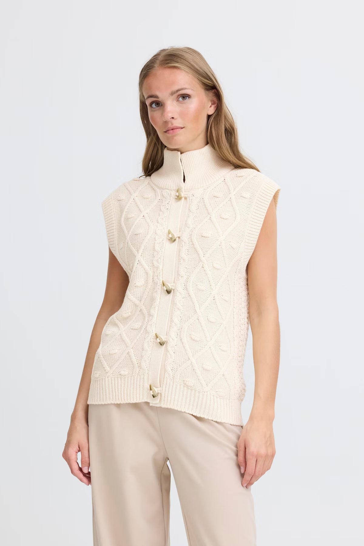 Estan Knit Waistcoat (Sandshell)