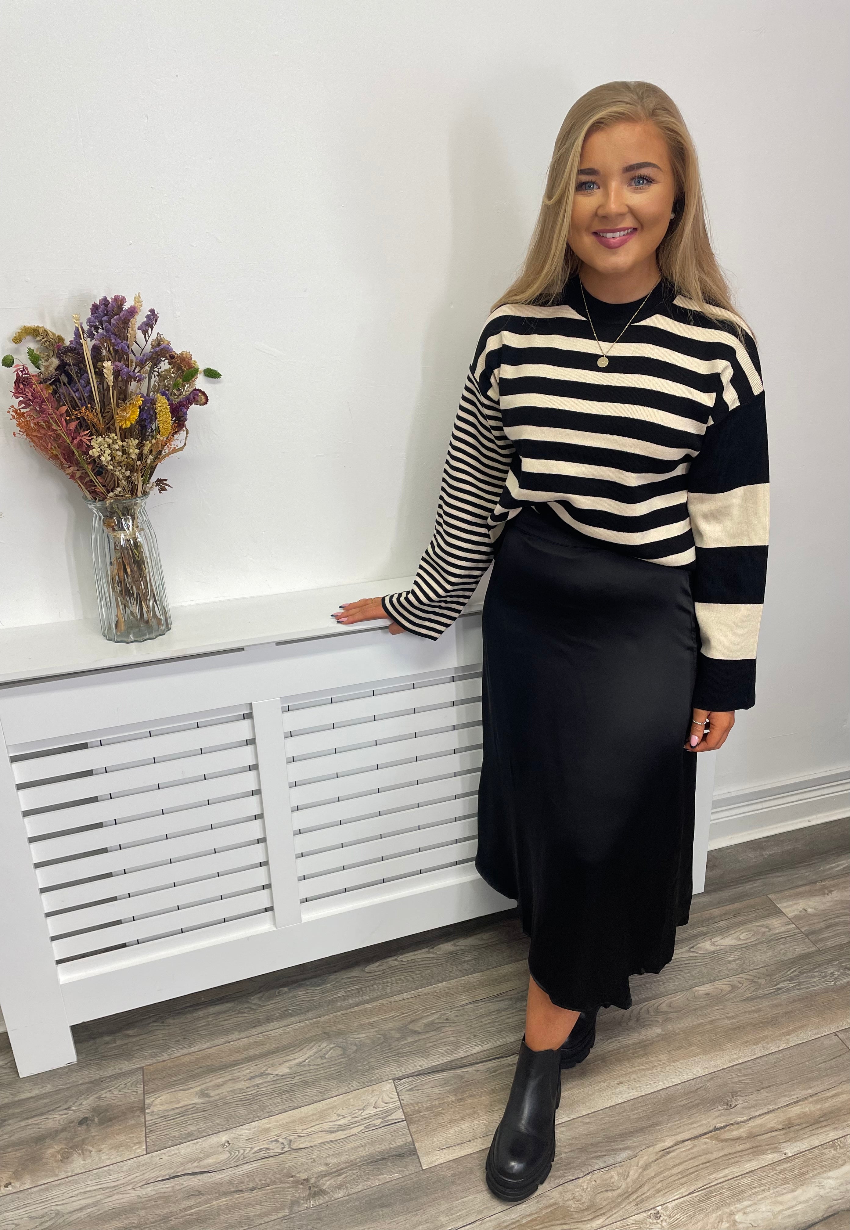 SURI MIDI SKIRT (BLACK)