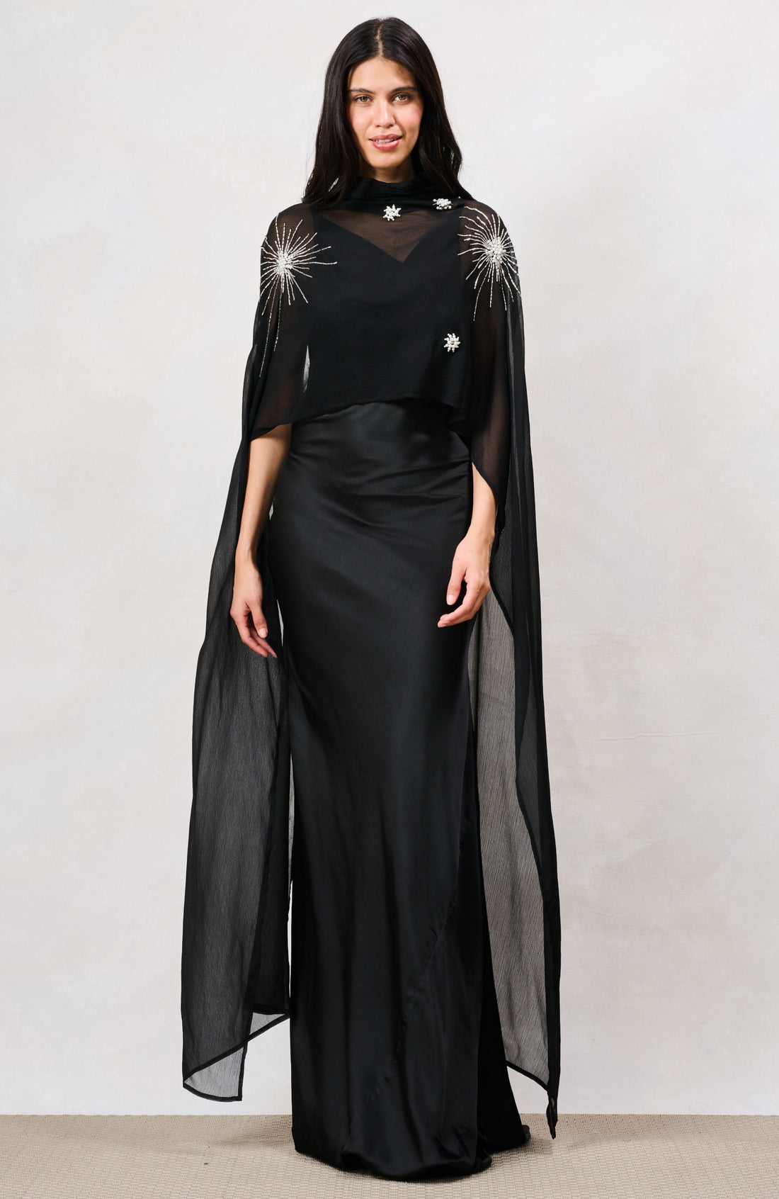 The Annaka Maxi Dress (Black)