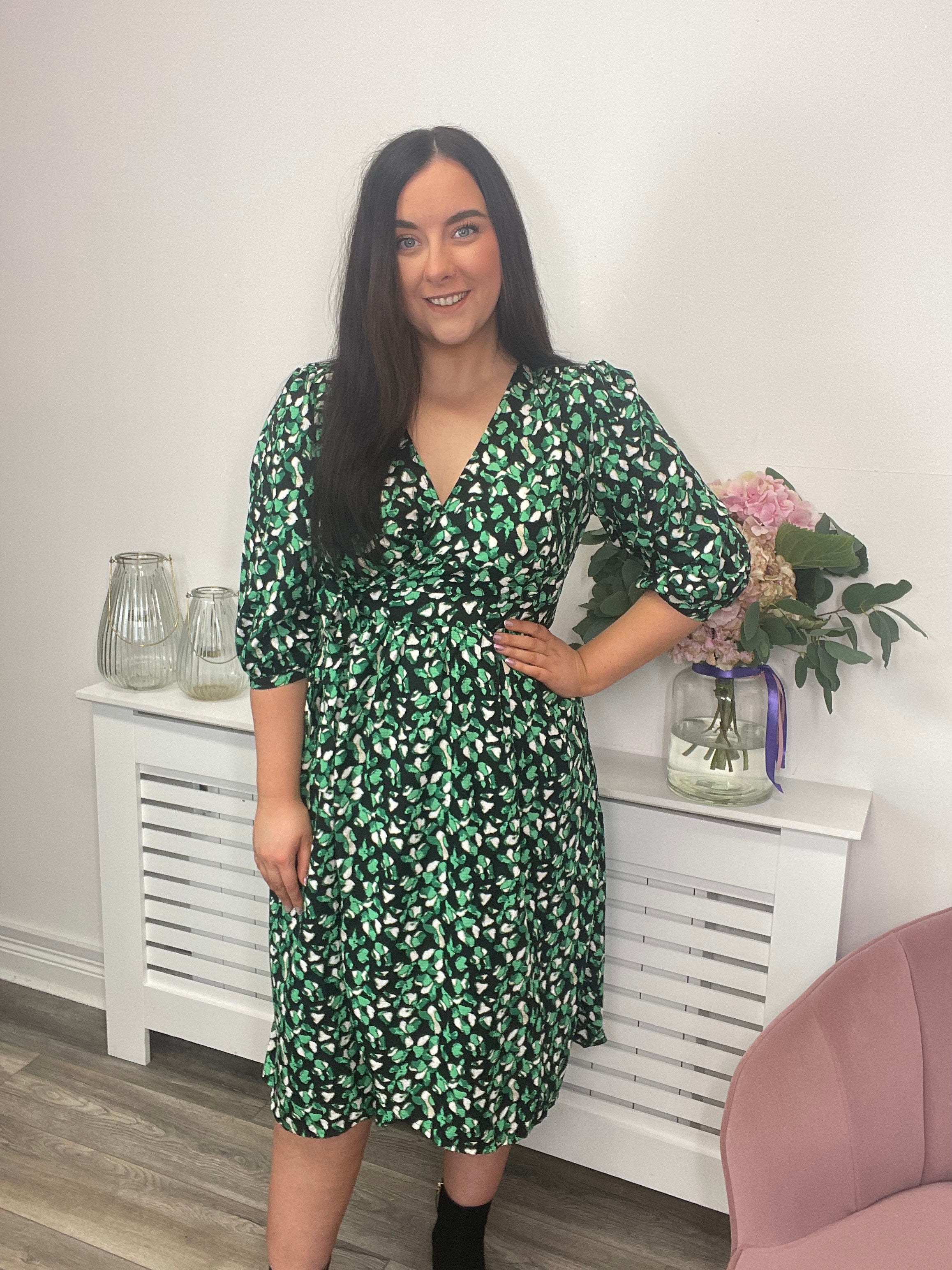 VIMEDA MIDI DRESS (BLACK/ GREEN) | Love Cherish | Dress VIMEDA MIDI DRESS (BLACK/ GREEN) | Love Cherish | Dress