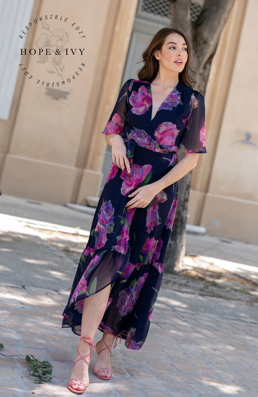 THE ASHIA FLUTTER SLEEVE MAXI WRAP DRESS (NAVY/PINK) CURVE