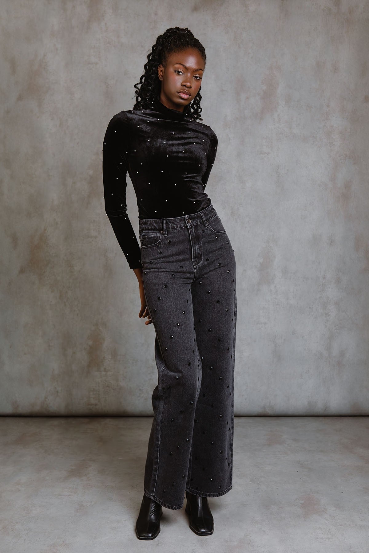 Bella Pearl Top (Black)