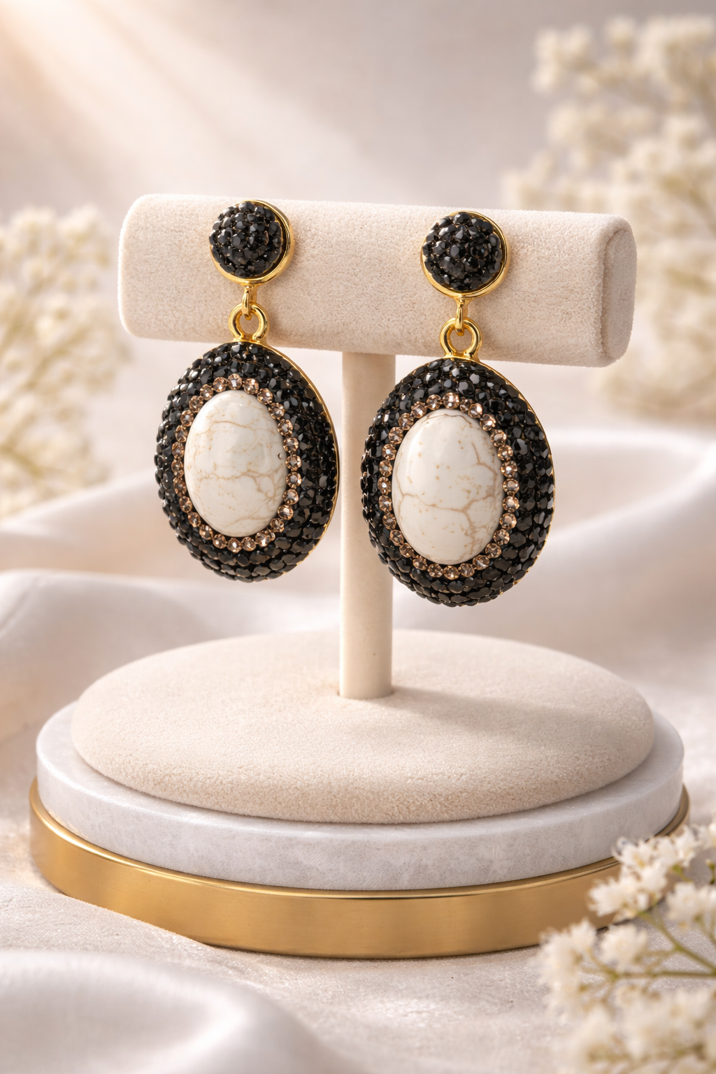 Ivory Crystal Earring (Gold)