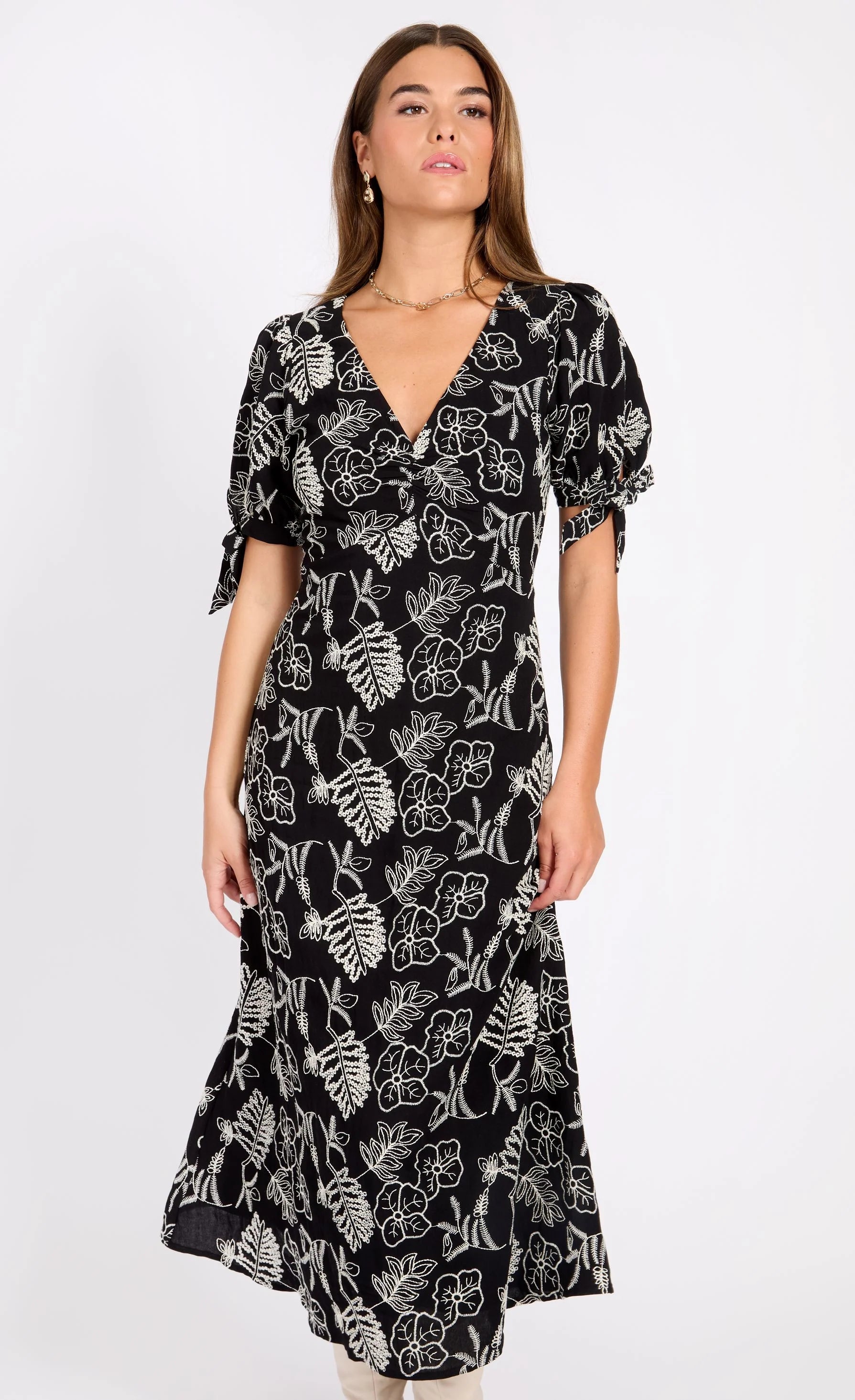 Lizzie Embroidered Midaxi Dress (Black/White)
