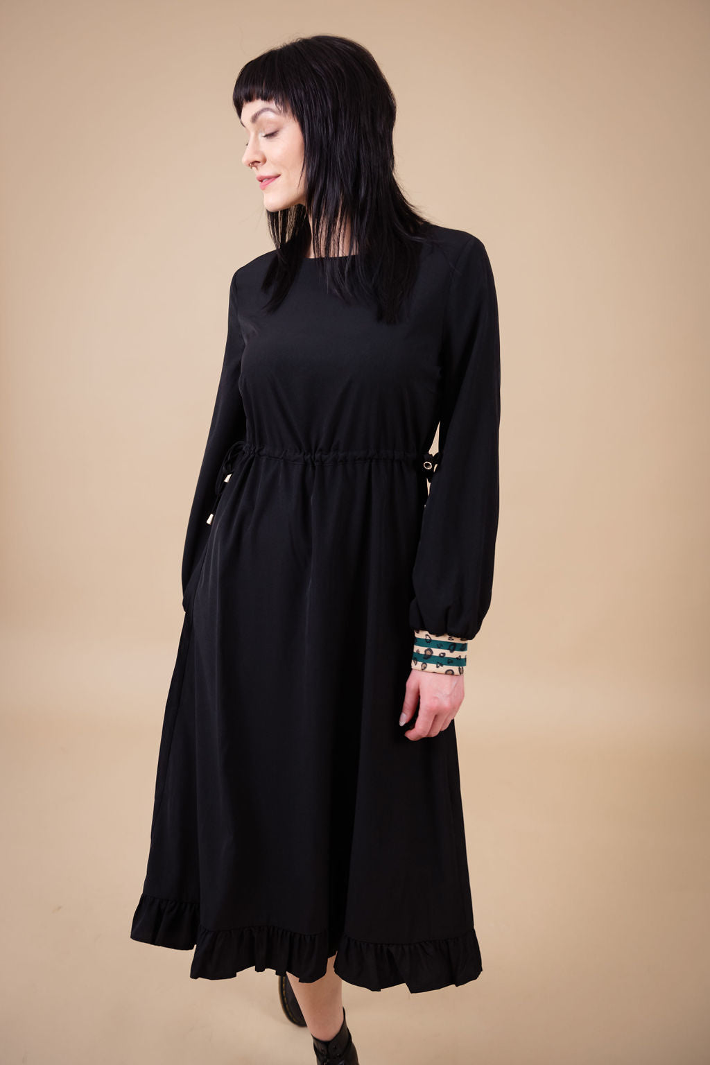 Erin Drawstring Midi Dress (Black)