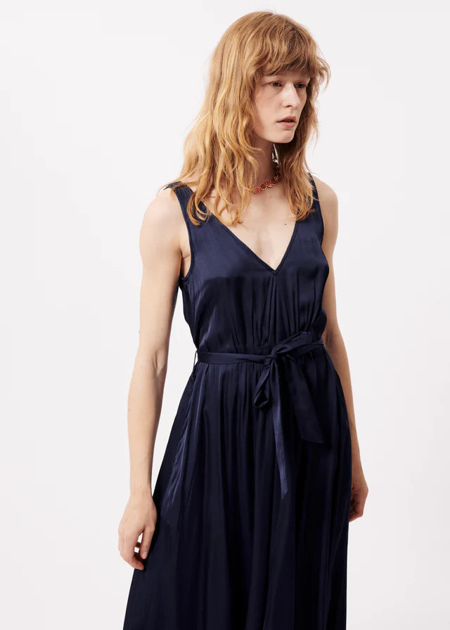 ACHOUAK SLEEVELESS MIDI DRESS (NAVY)