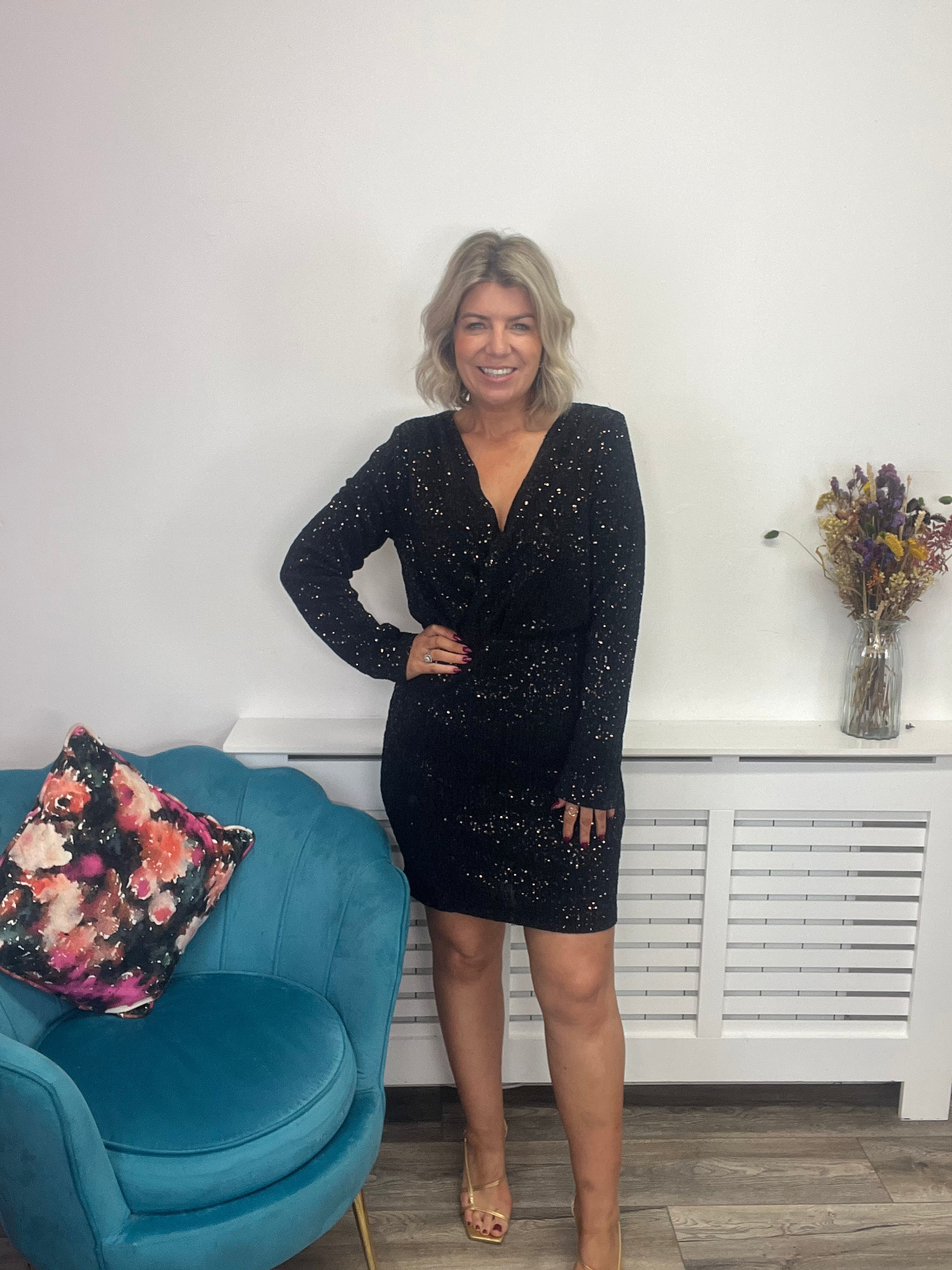 TULUA SEQUIN MINI DRESS (BLACK)