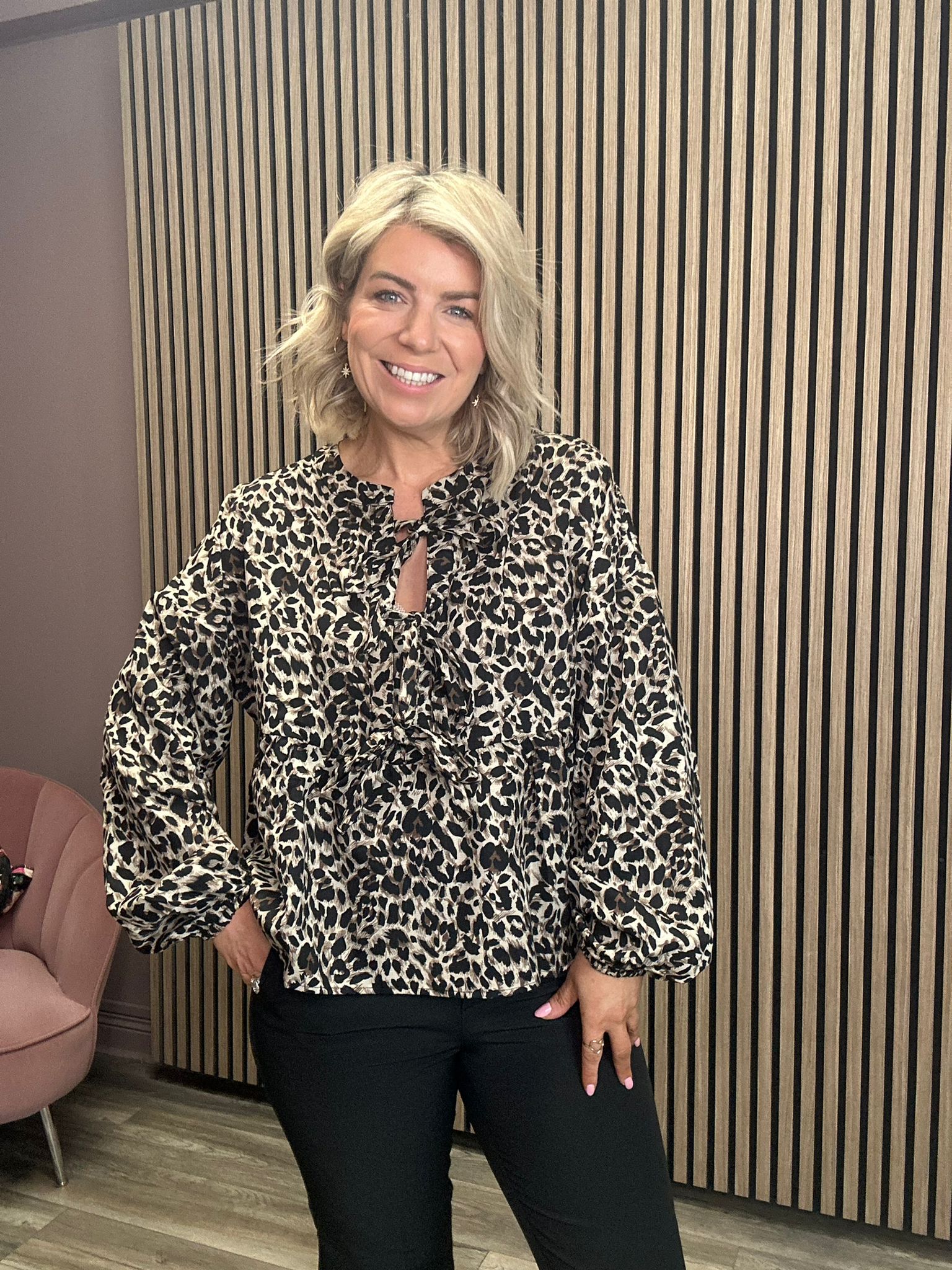 LINDA BLOUSE (TANNIN BROWN/BLACK)