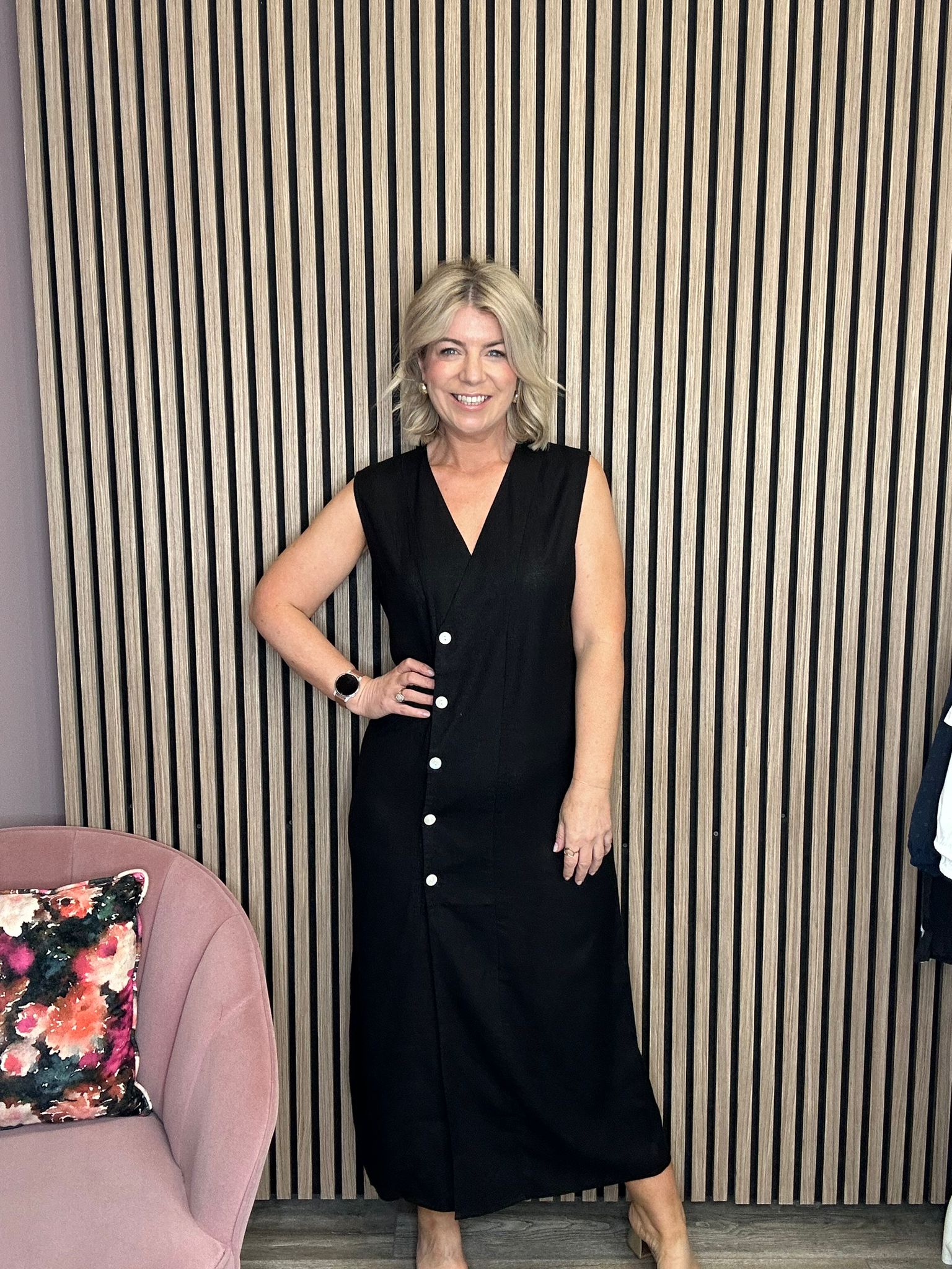 Venus Sleeveless Midi Dress (Black Beauty)