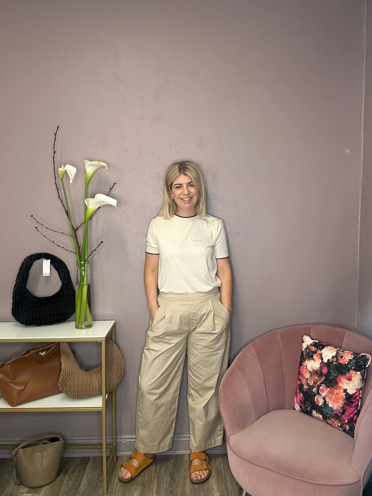 Albia T-Shirt (Birch/Embroidered)