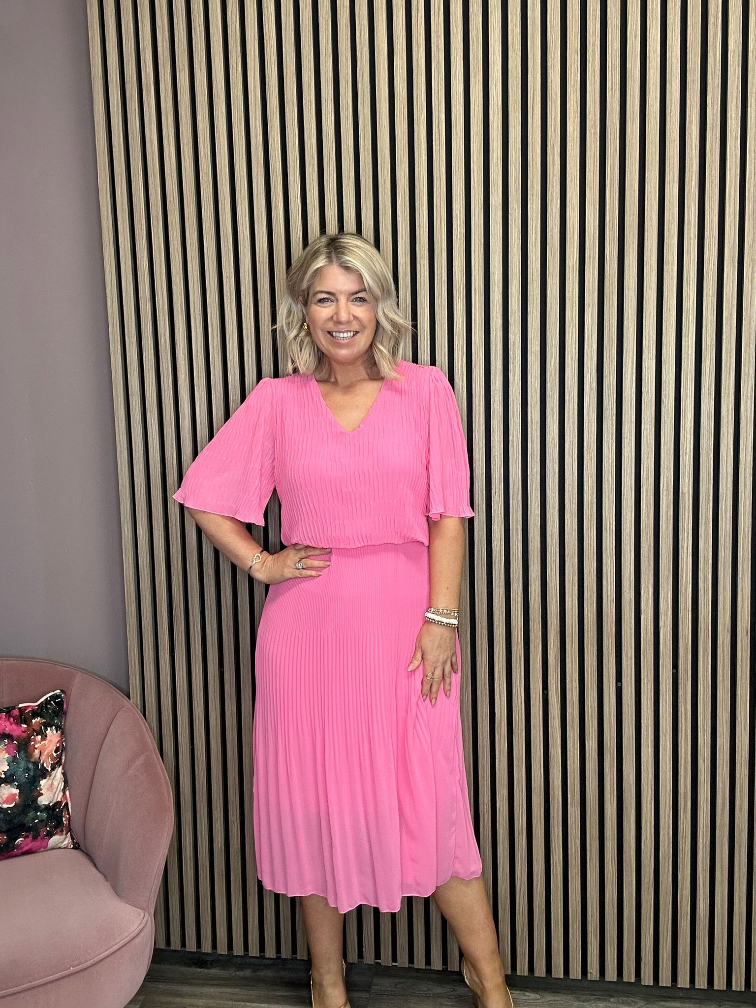 Layla Plisse Midi Dress (Pink)