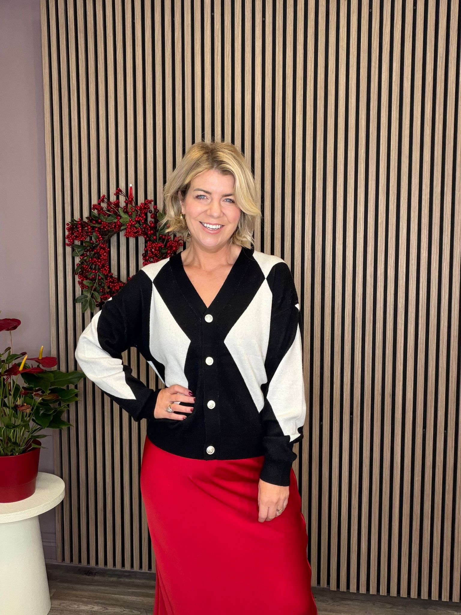 Diamond Cardigan (Black Beauty/Birch)