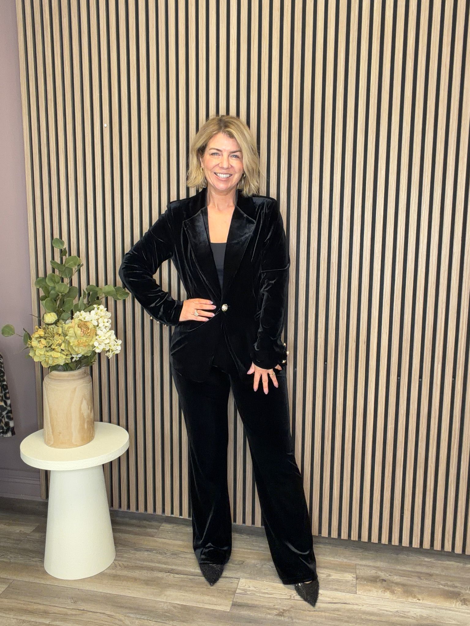 Jean Velvet Blazer (Black)