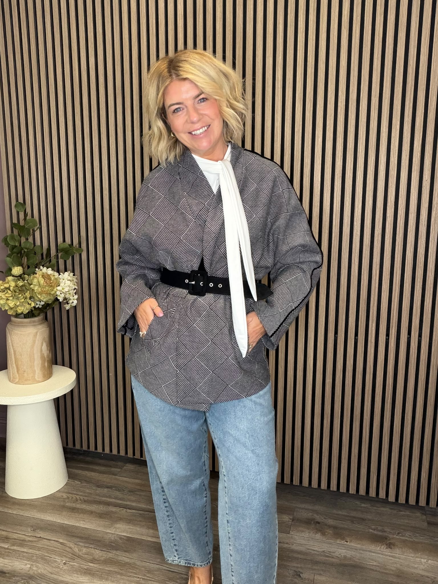 Shay Blazer Jacket (Black/White)