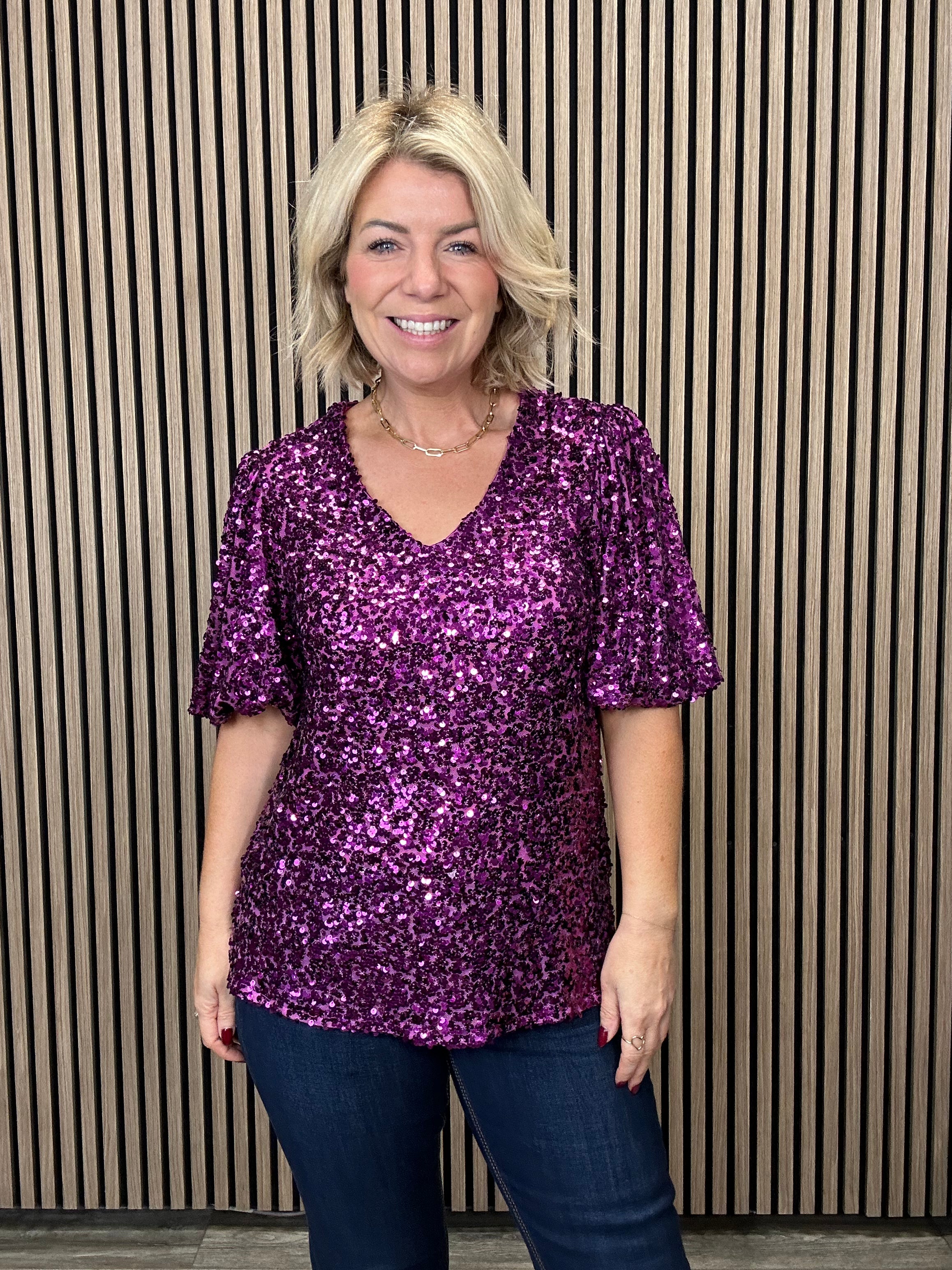 Melanie Sequin Top Magenta