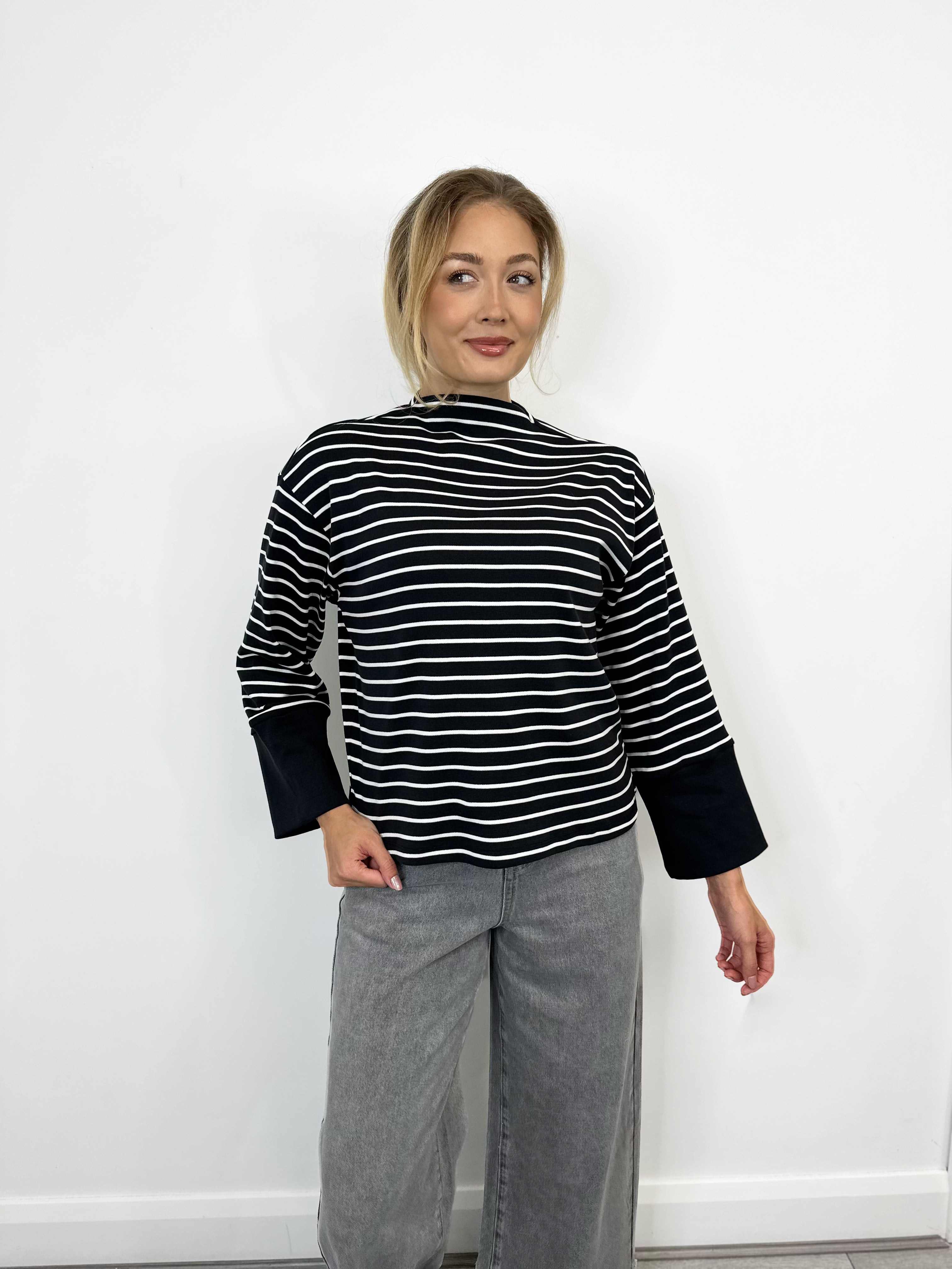 Melanie Funnel Neck Jumper (Black Beauty/Snow White)