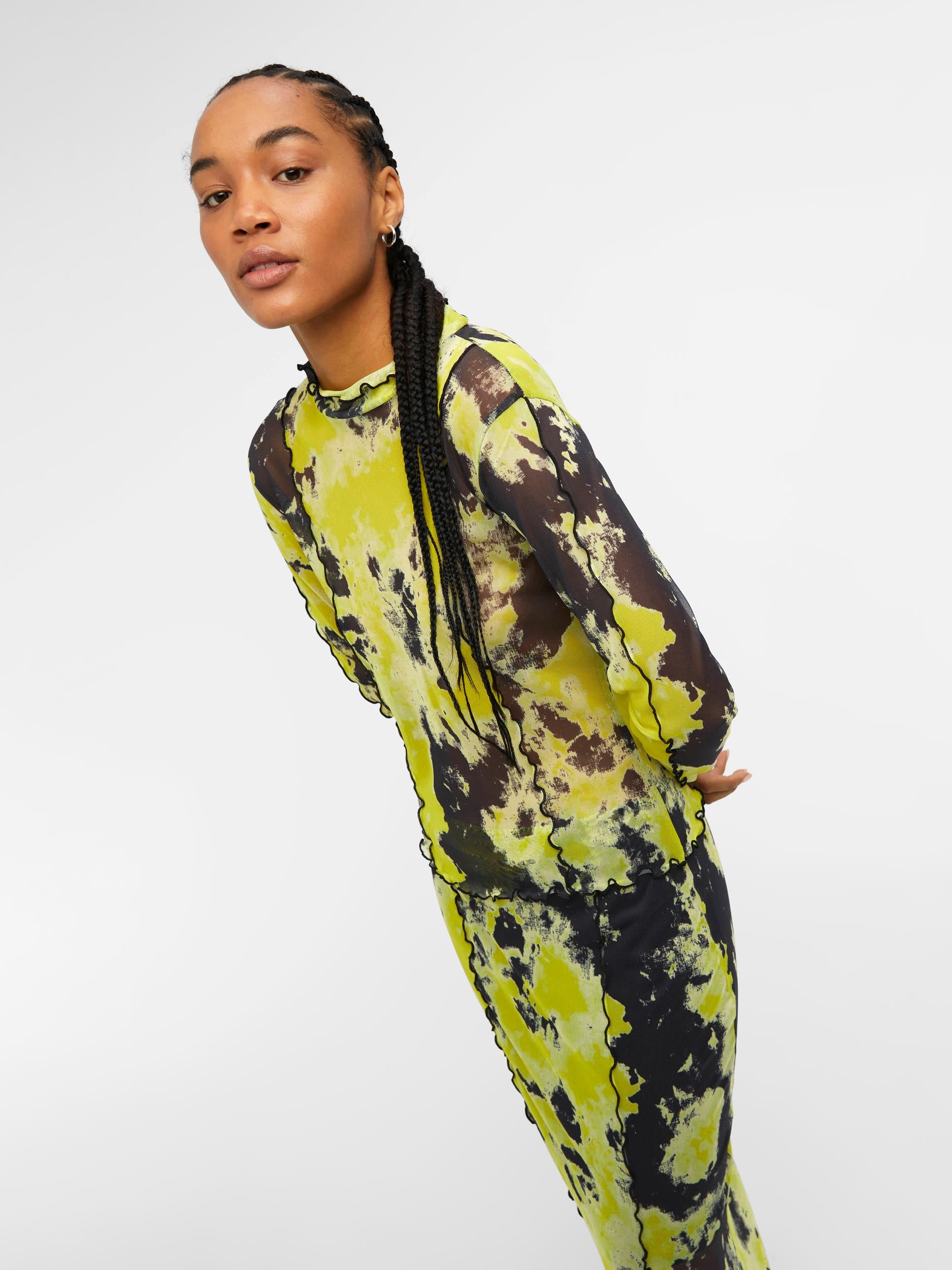 NEPA LONG MESH SKIRT (BLACK/GREEN)