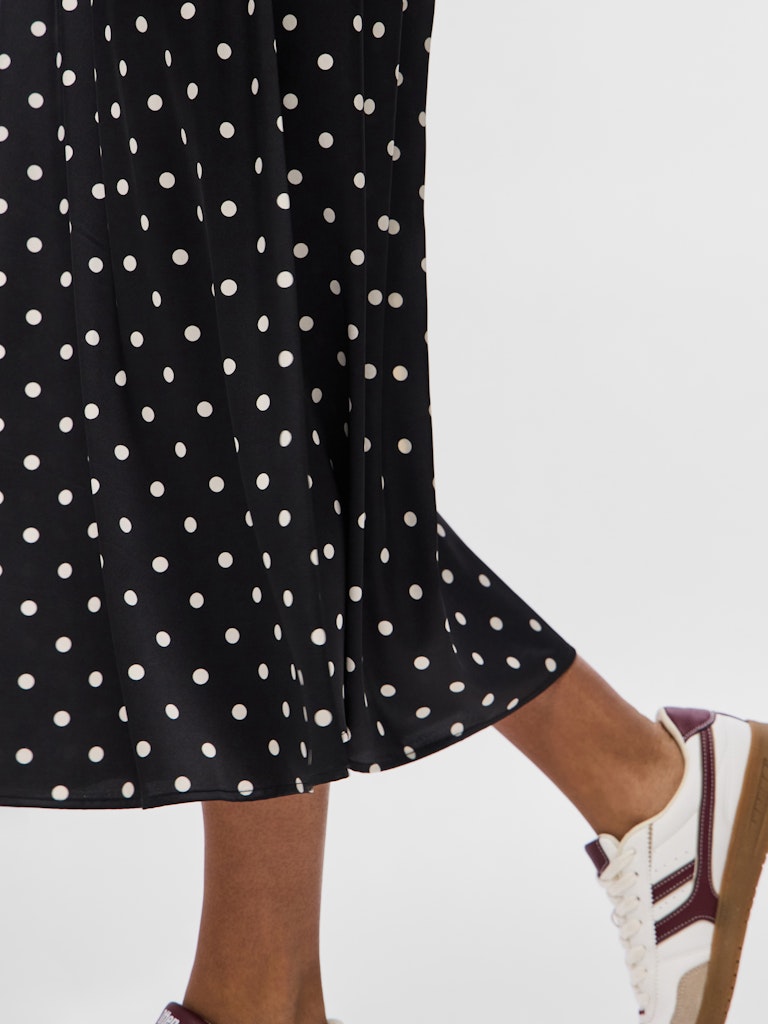 Triona Midi Skirt (Black/White)