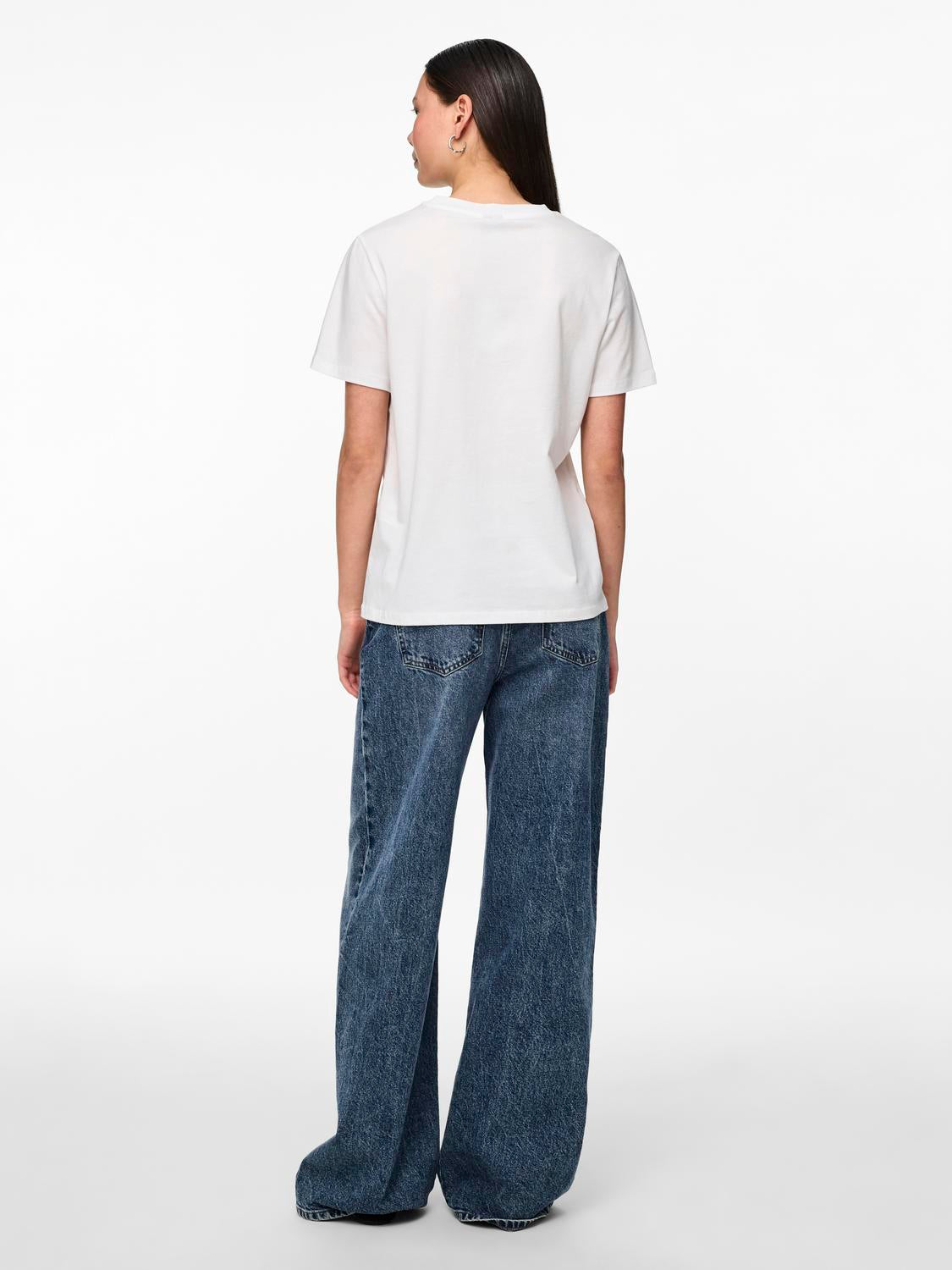 Good Things T-Shirt (White/Begonia Pink)