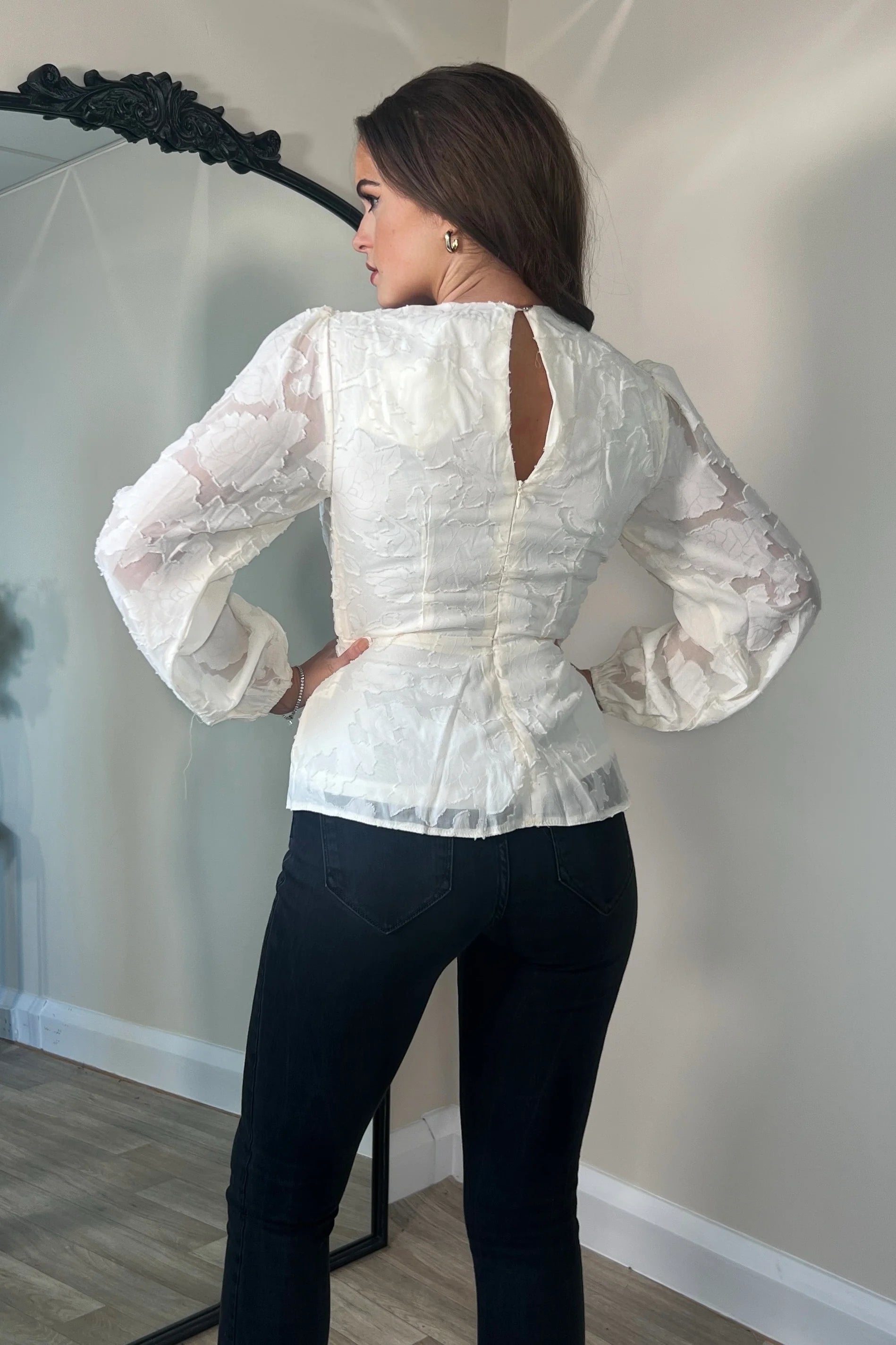 BROOKE WRAP TIE TOP (BURNOUT CREAM)