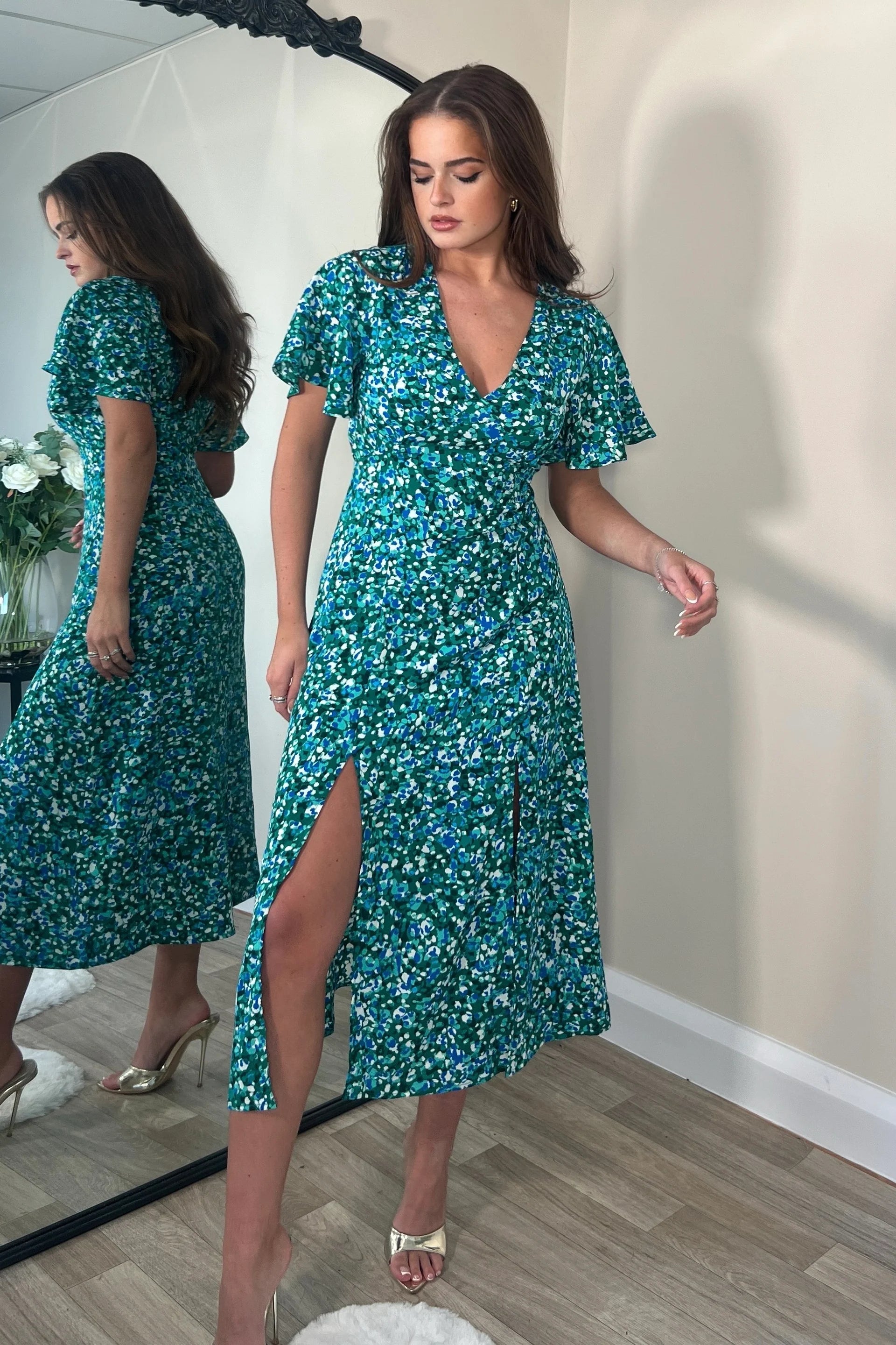 LEVI ANGEL SLEEVE SPLIT LEG MIDI DRESS (GREEN)