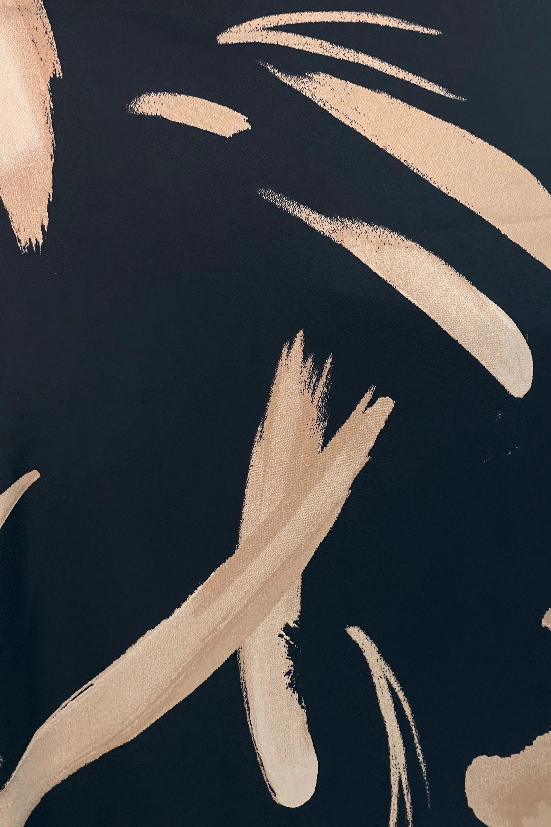 Asher Frill Sleeve Top (Black Abstract)