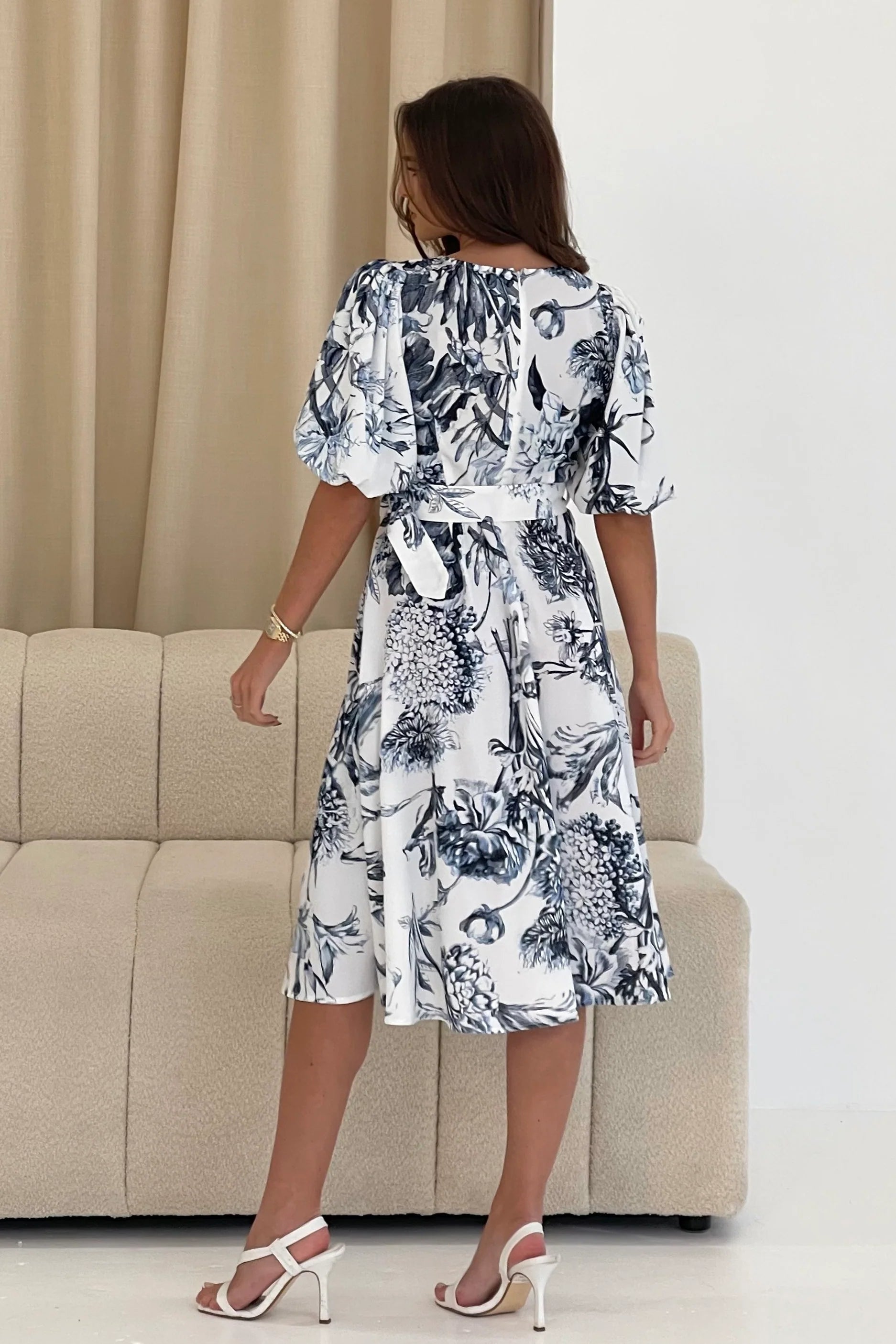 Bryn Puff Sleeve Midi Dress (Blue Floral)