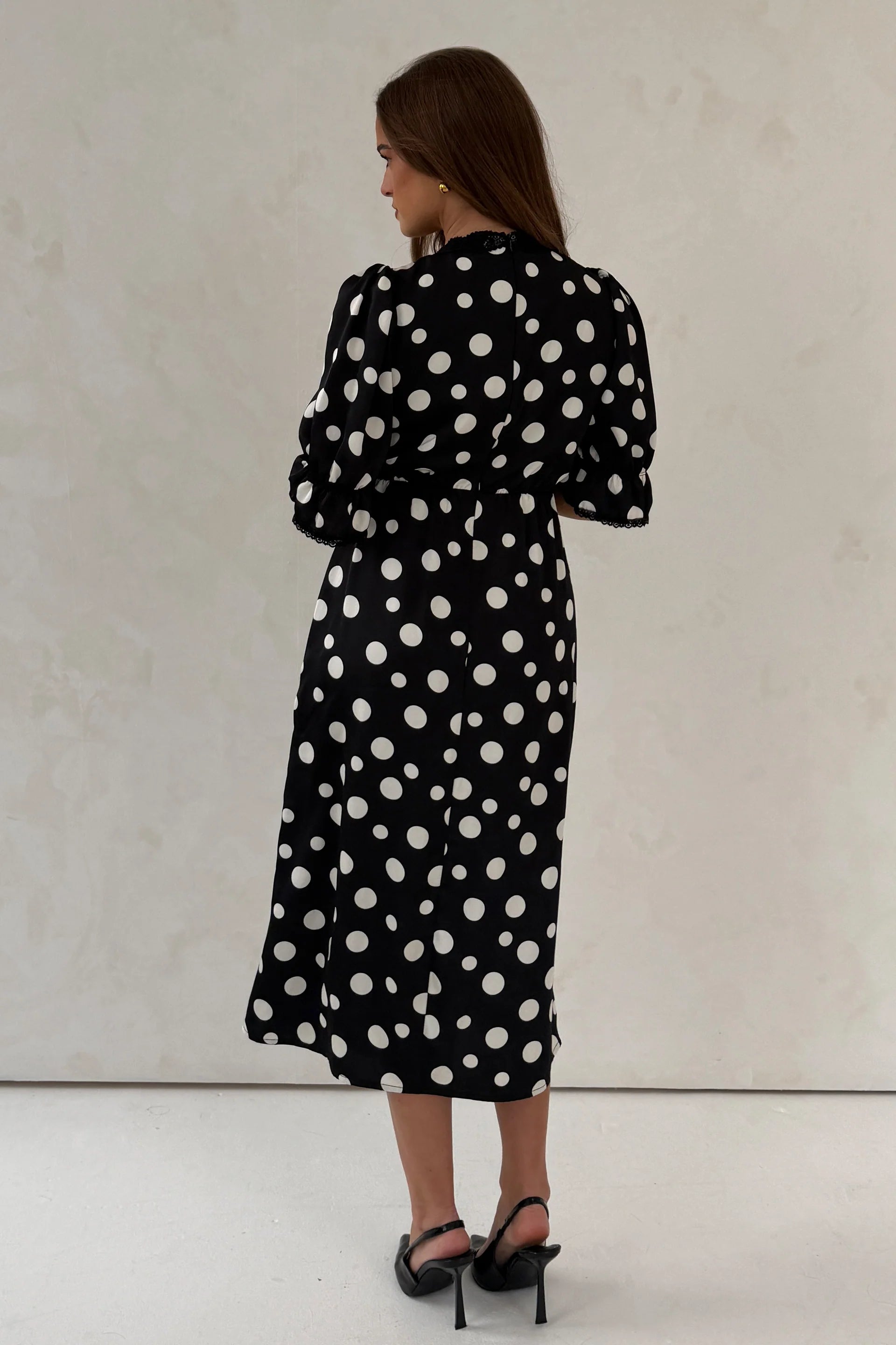 Sharon V-Neck Puff Sleeve Midi Dress (Black Polka)
