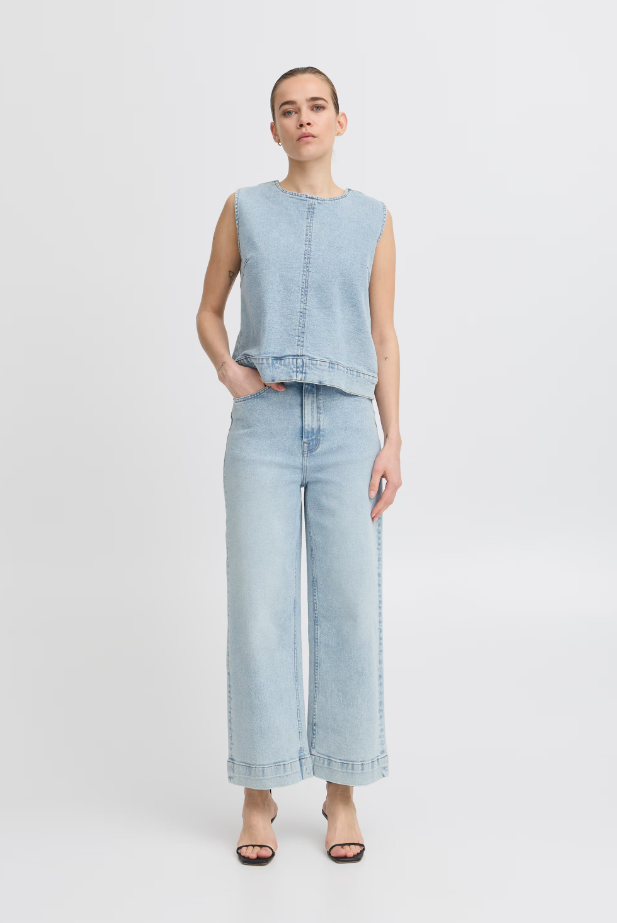 Harper Jeans (Light Blue Washed)