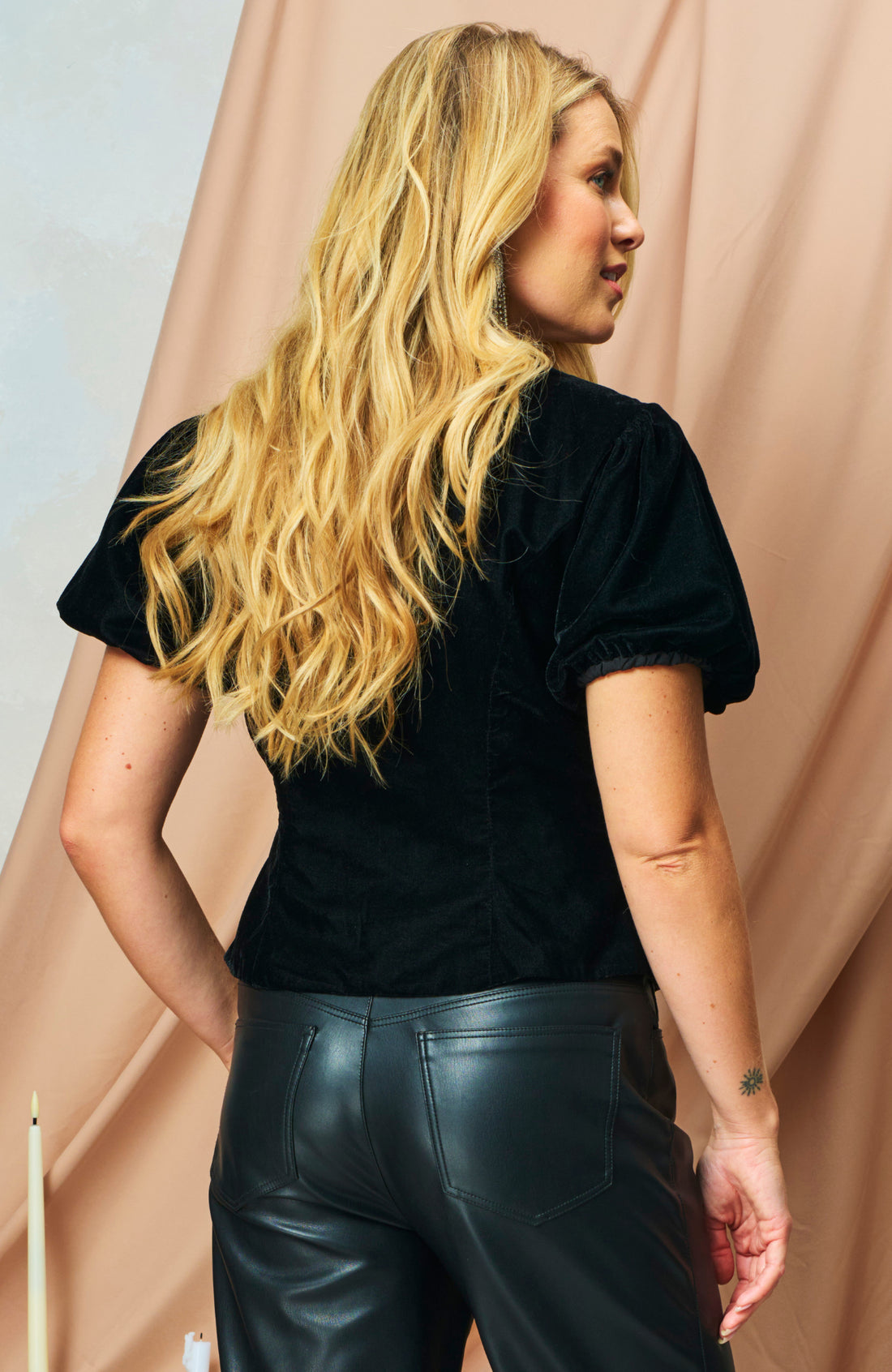 The Layla Puff Sleeve V-Neck Top (Black)