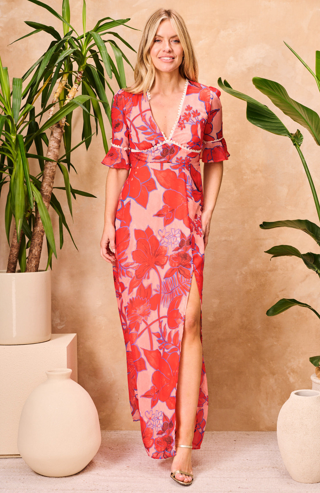 The Amaya Frill Sleeve Open Back Maxi Dress (Red)