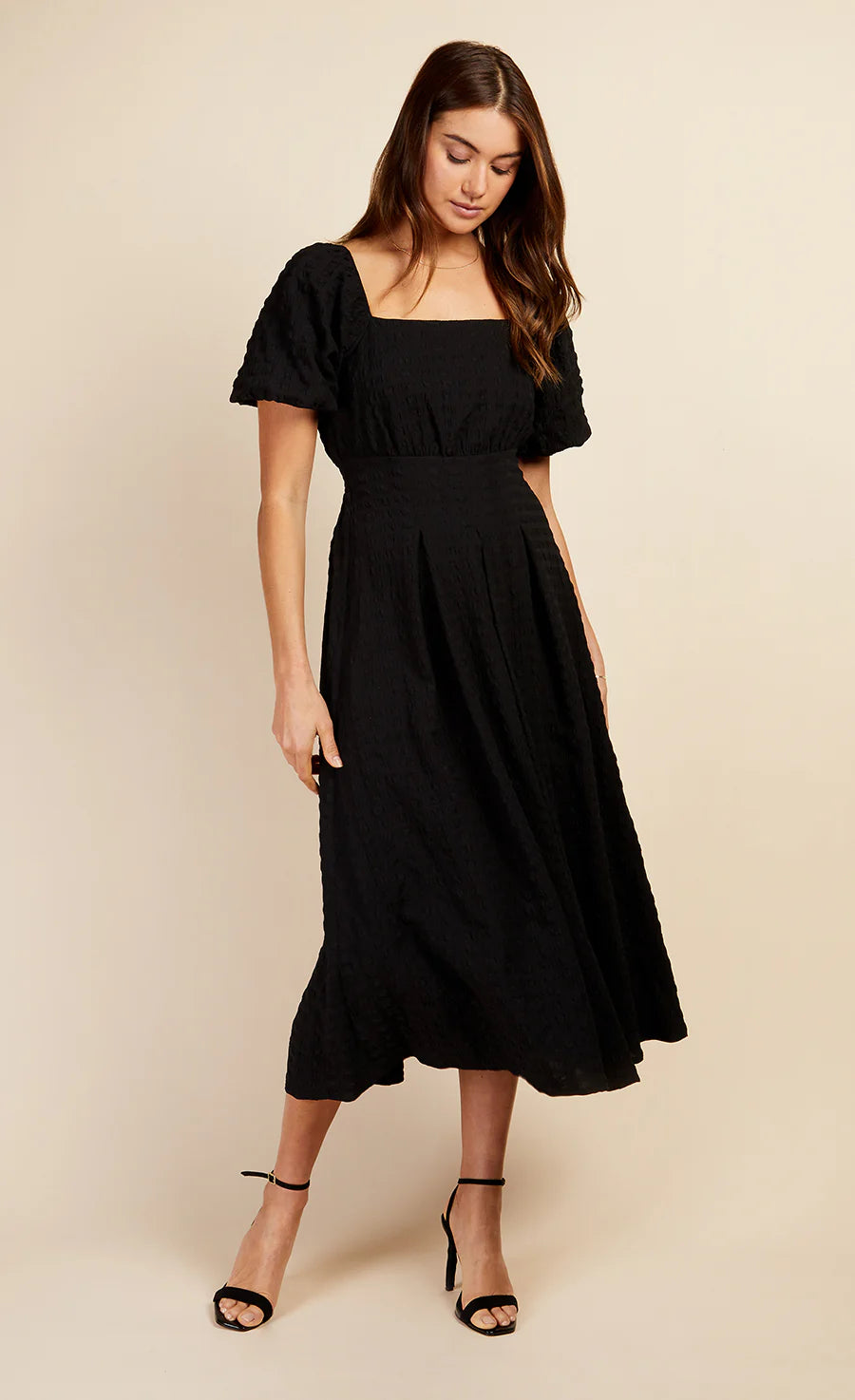 Clara Textured Puff Sleeve Midaxi Dress (Black)