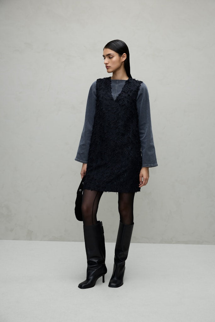 Wilma Sleeveless Mini Dress (Black Beauty)