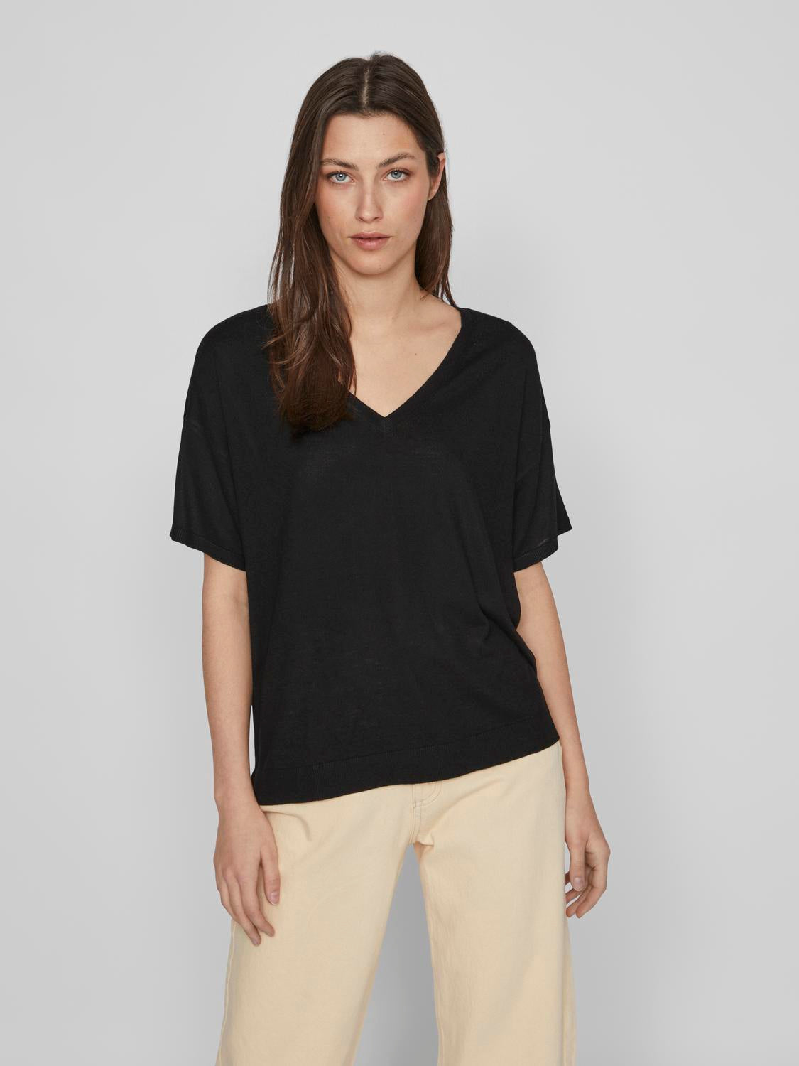 Beryl V-Neck Knit Top (Black)