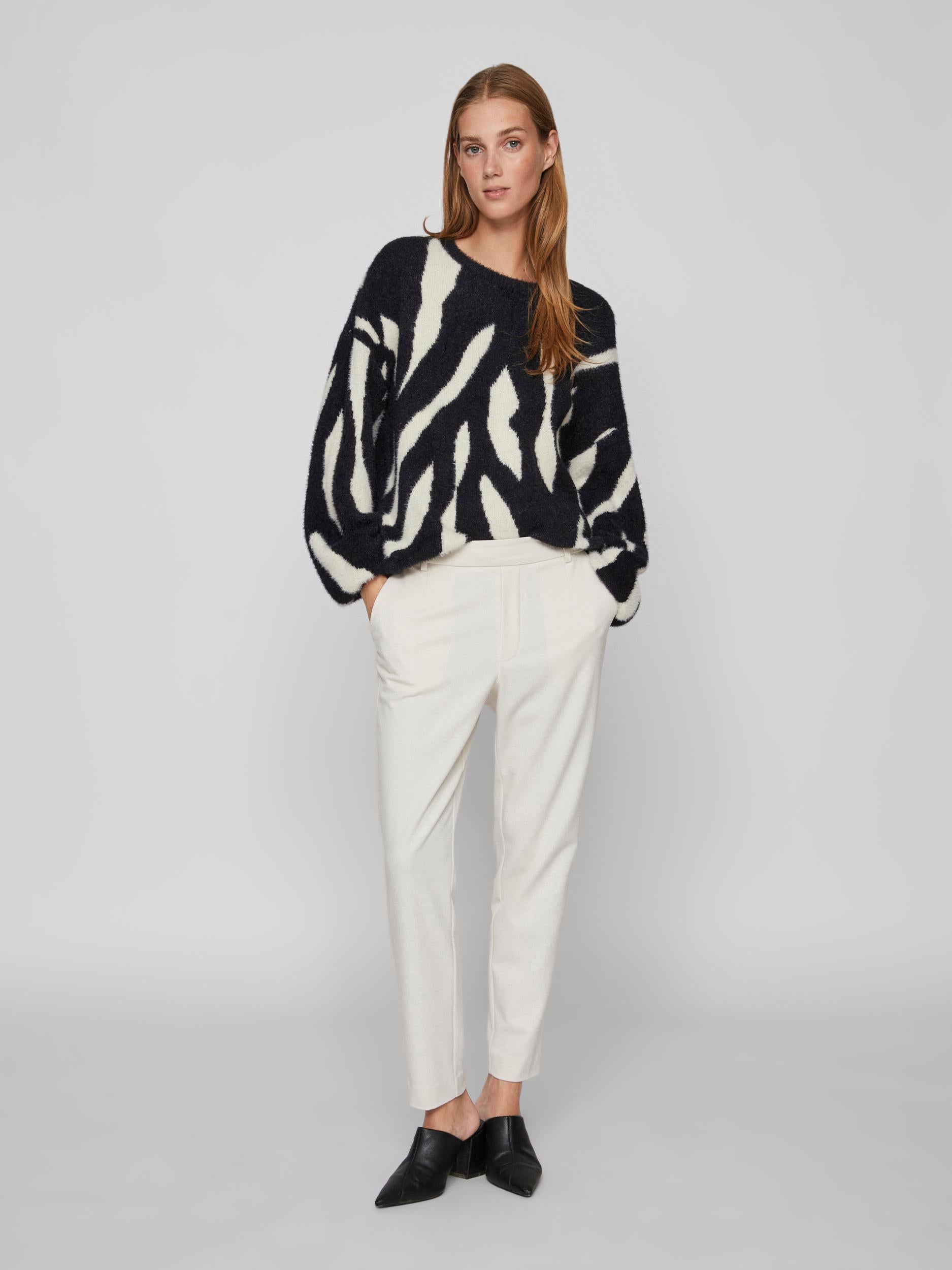 JULI JACQUARD JUMPER (BLACK/WHITE)
