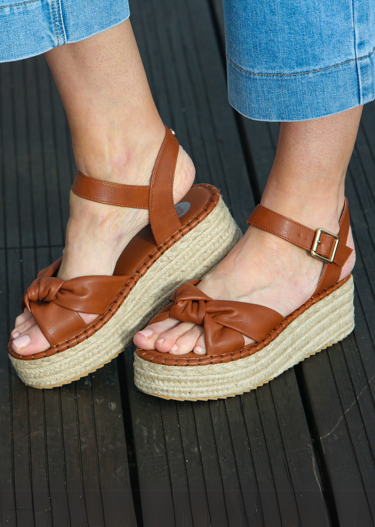 Brenna Sandal (Tan)