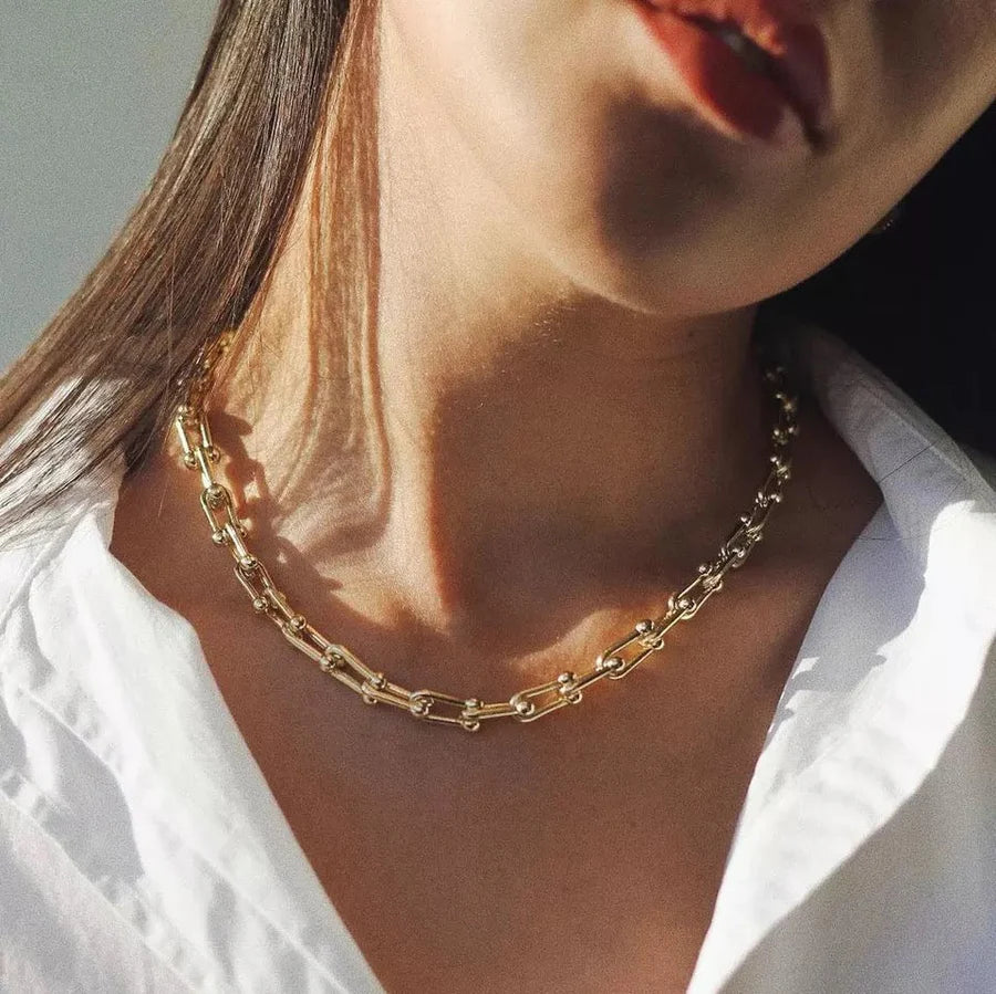 Take It Away Necklace (Gold)